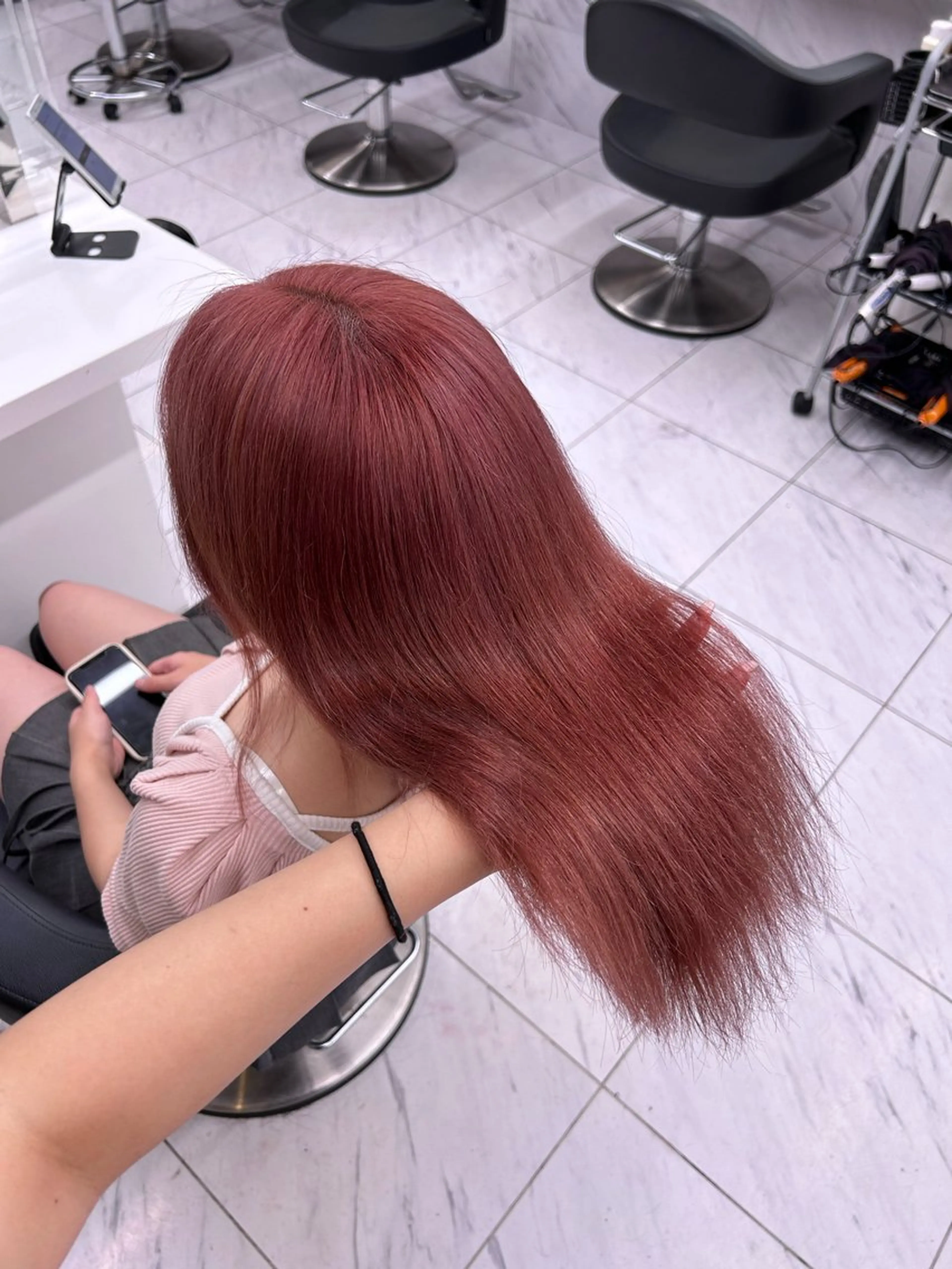 カラー ヘアカラー トリートメント 透明感ベージュ🤎 ナチュラルレイヤーのヘアスタイル