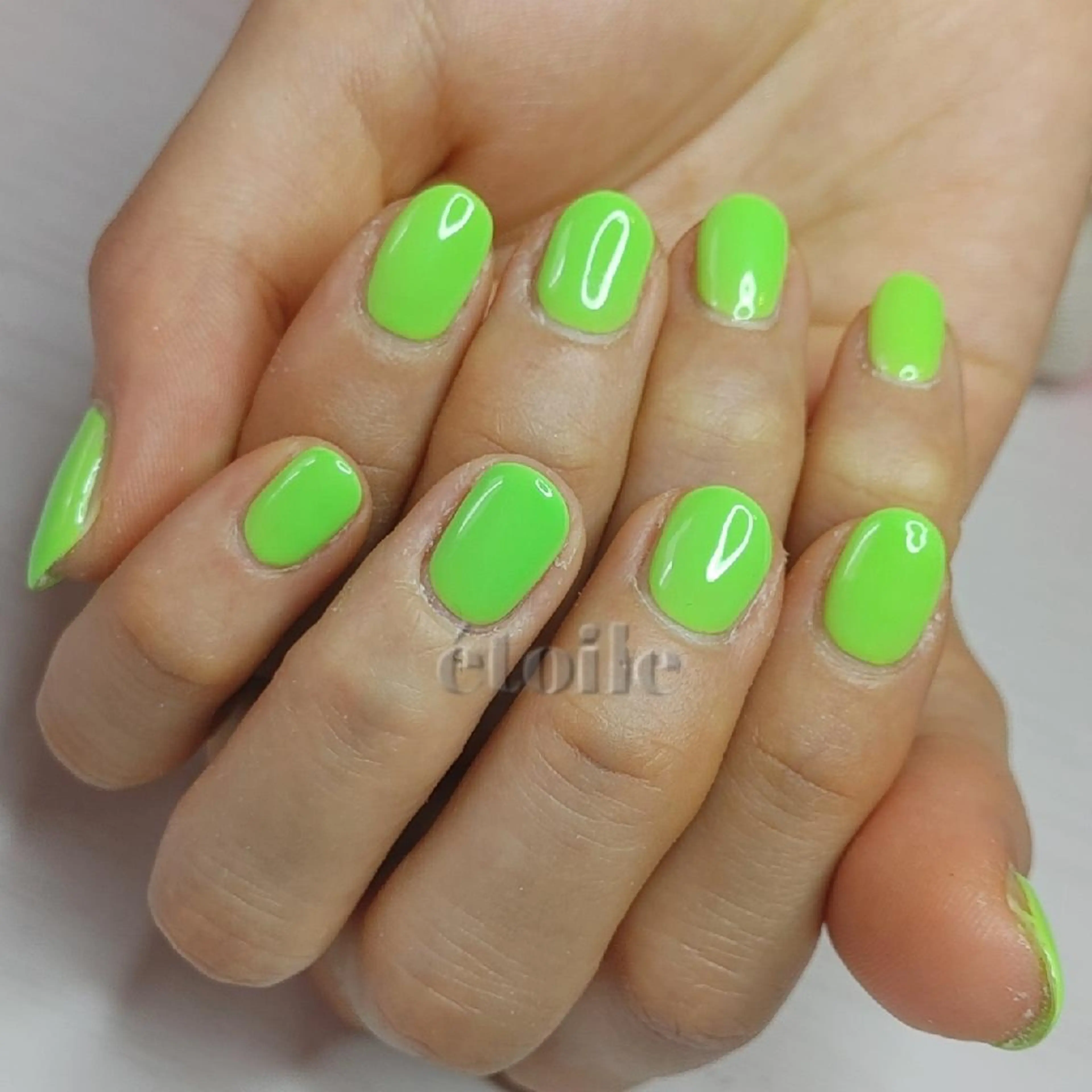 ネイル グリーン ハンドネイル ハンドケア étoile(エトワール)所属・山田 可愛のネイルデザイン