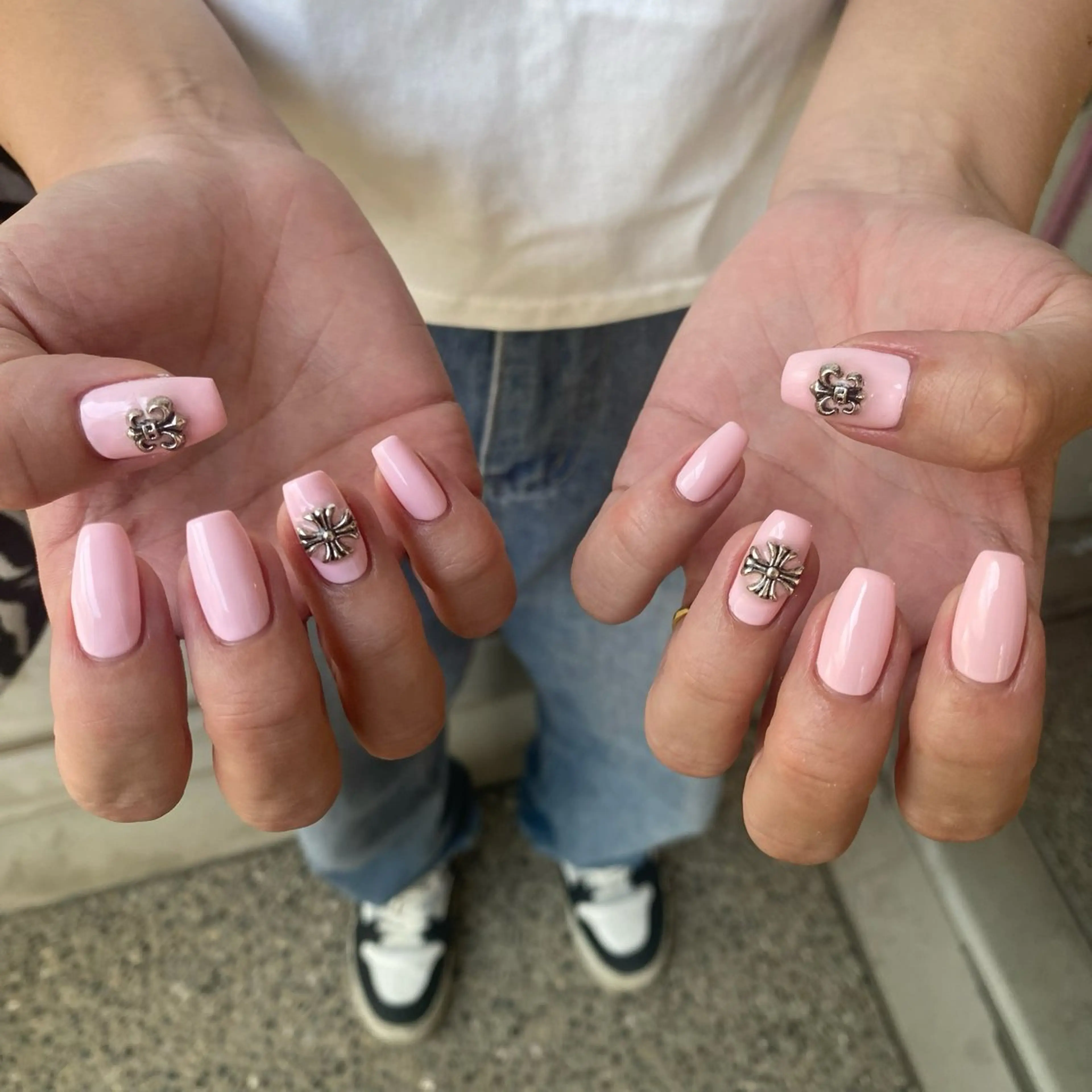 ネイル ピンク soleil所属・舞鶴 奈々美のネイルデザイン