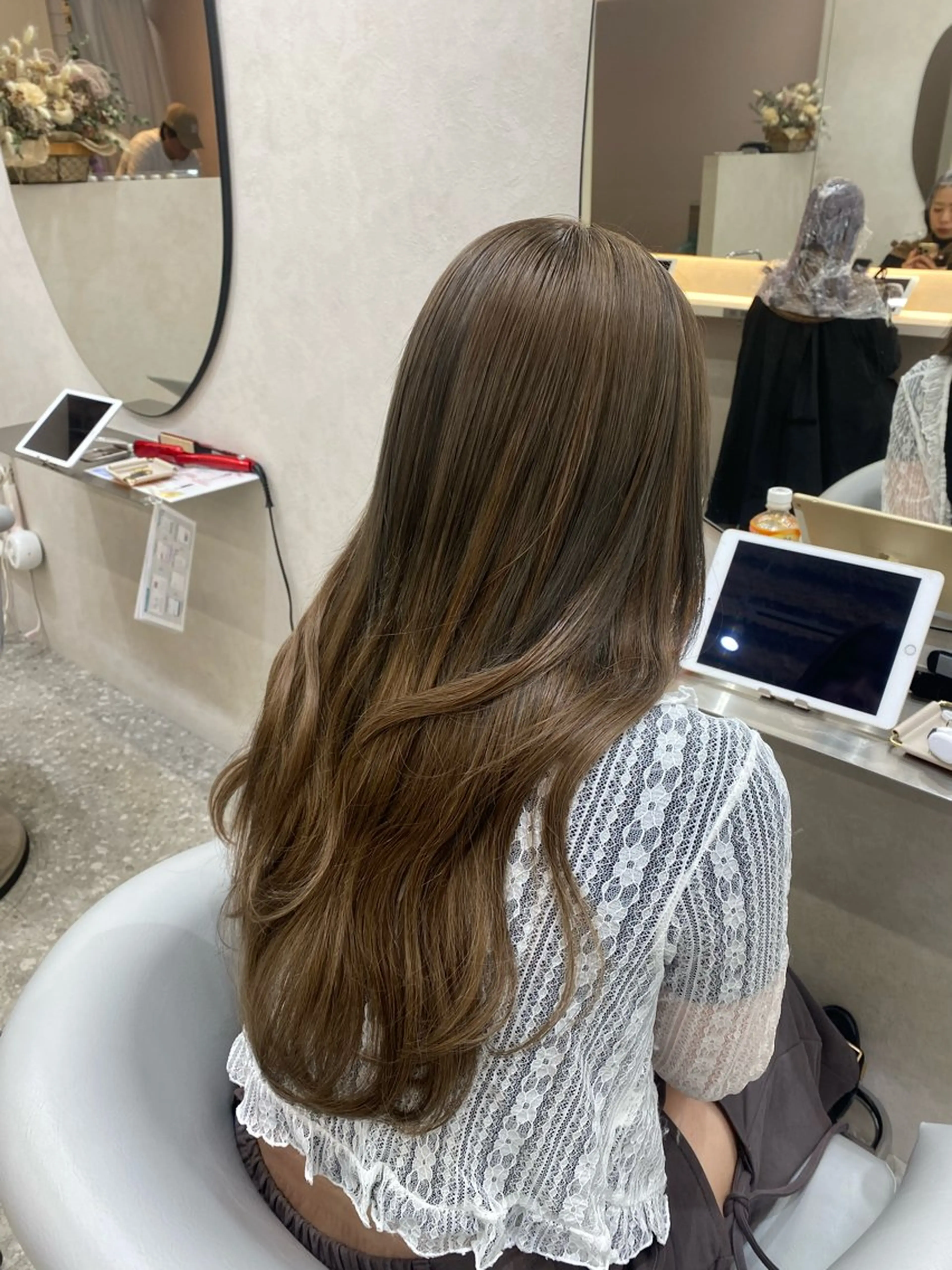 ロング カラー ヘアアレンジ ヘアカラー エクステ なな 顔周りカット /シールエクステのヘアスタイル