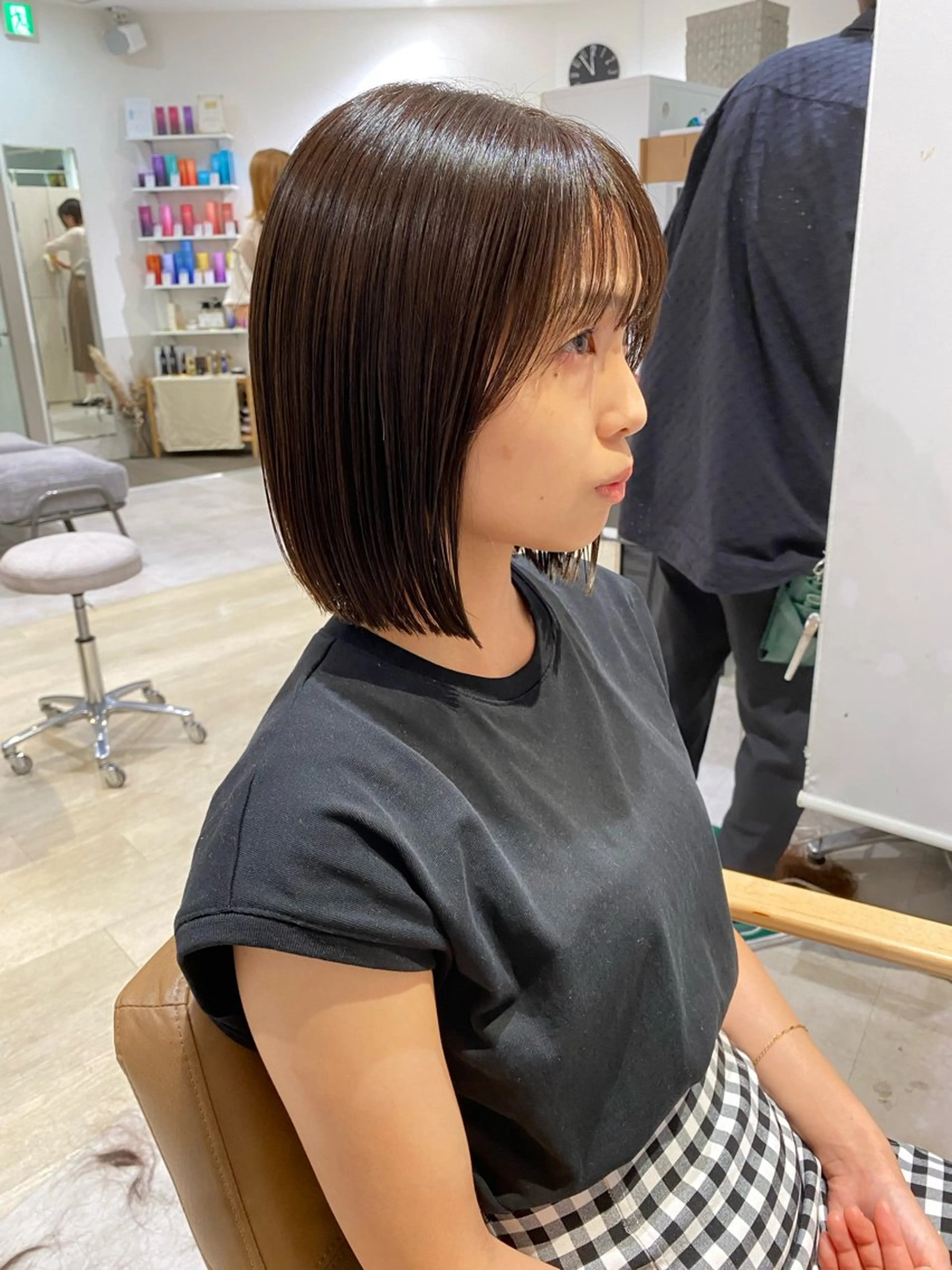 ショート カラー ベージュカラー オリーブベージュ ボブ カット ヘアカラー トリートメント クロスパーマ🥇韓国 ヘア🇰🇷濵田航希のヘアスタイル