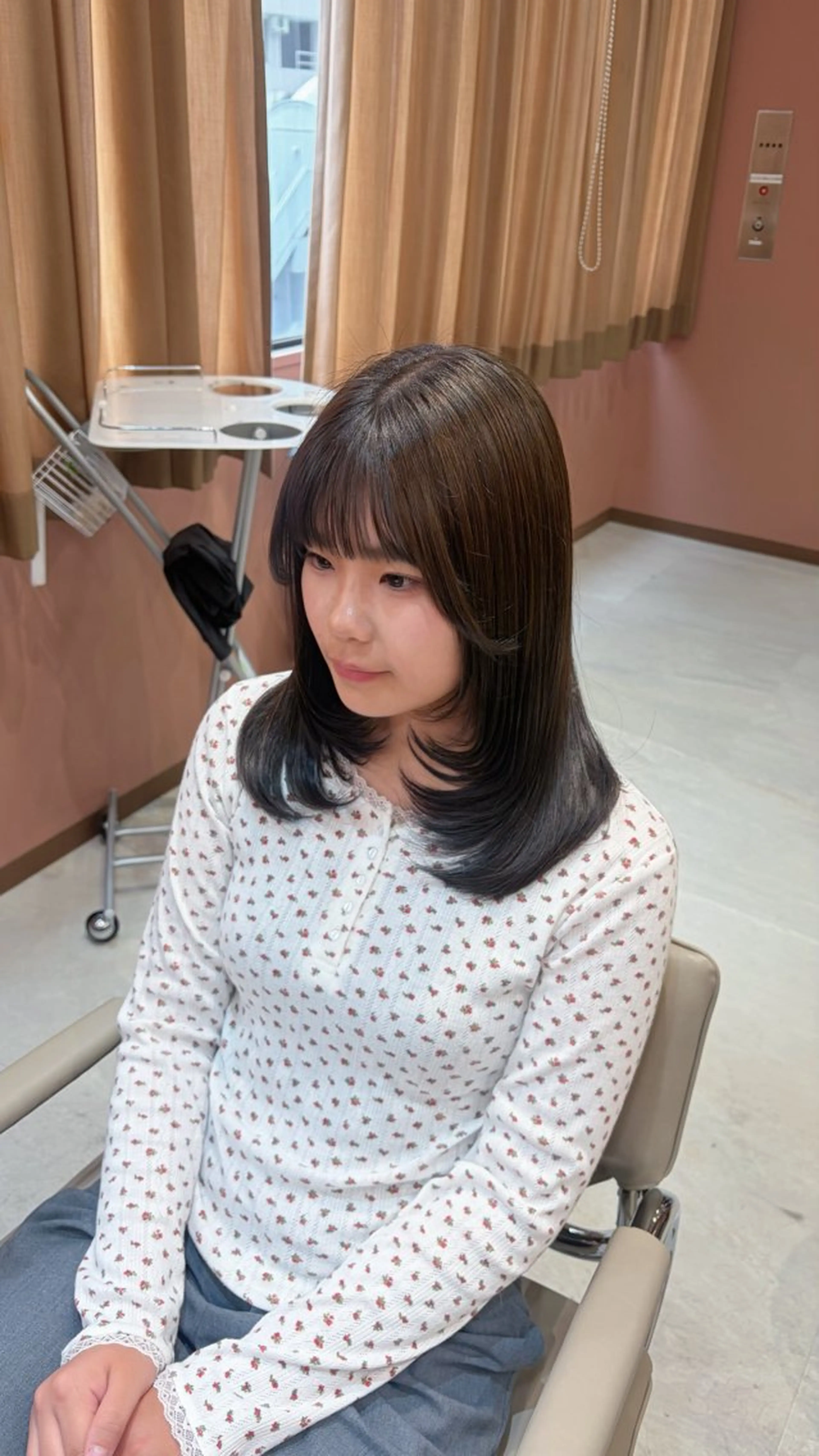 ミディアム カラー カット ヘアカラー 聖菜/ hina /レイヤー/艶カラーのヘアスタイル