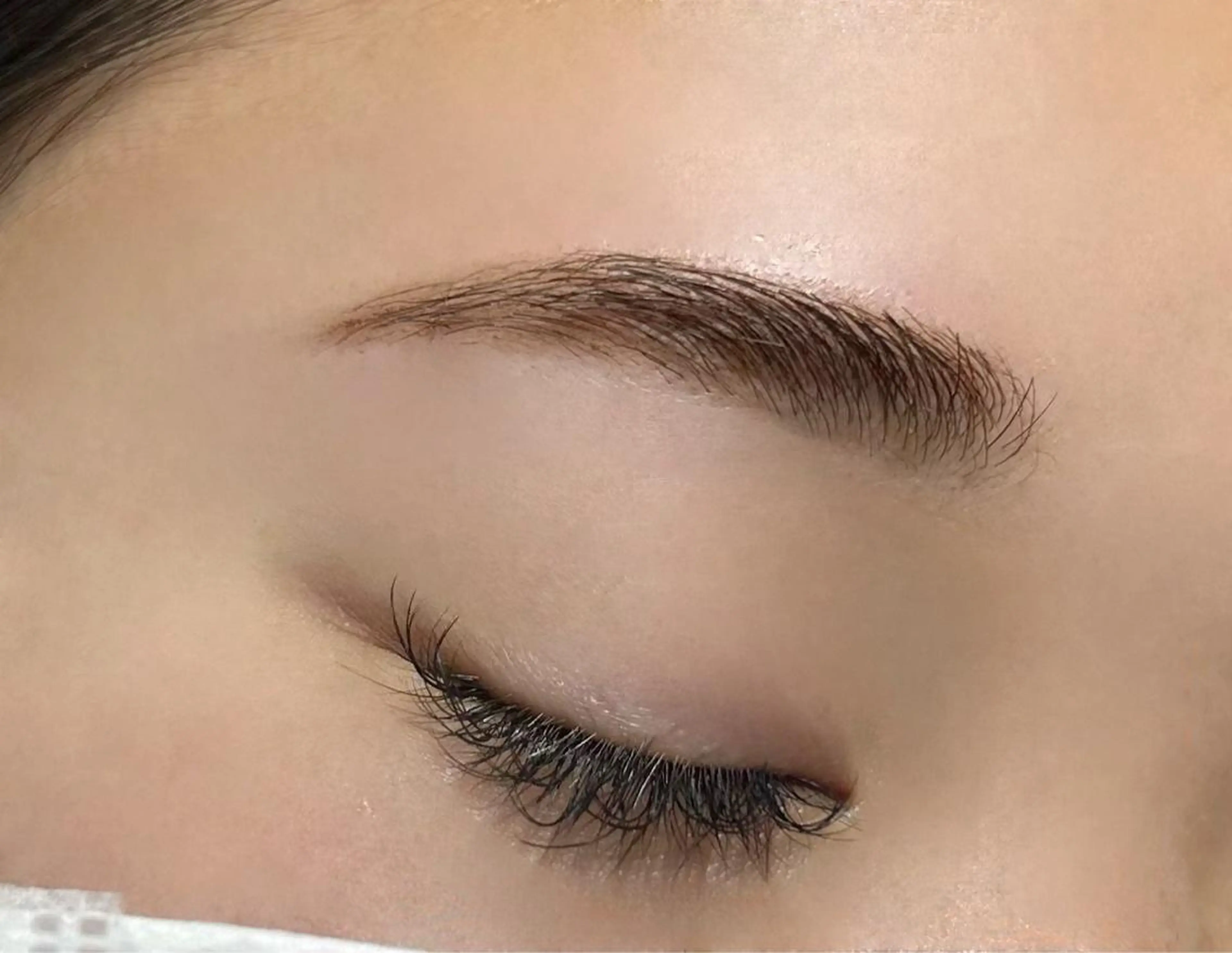 アイブロウ ecyeux 青葉台のマツエク・マツパデザイン