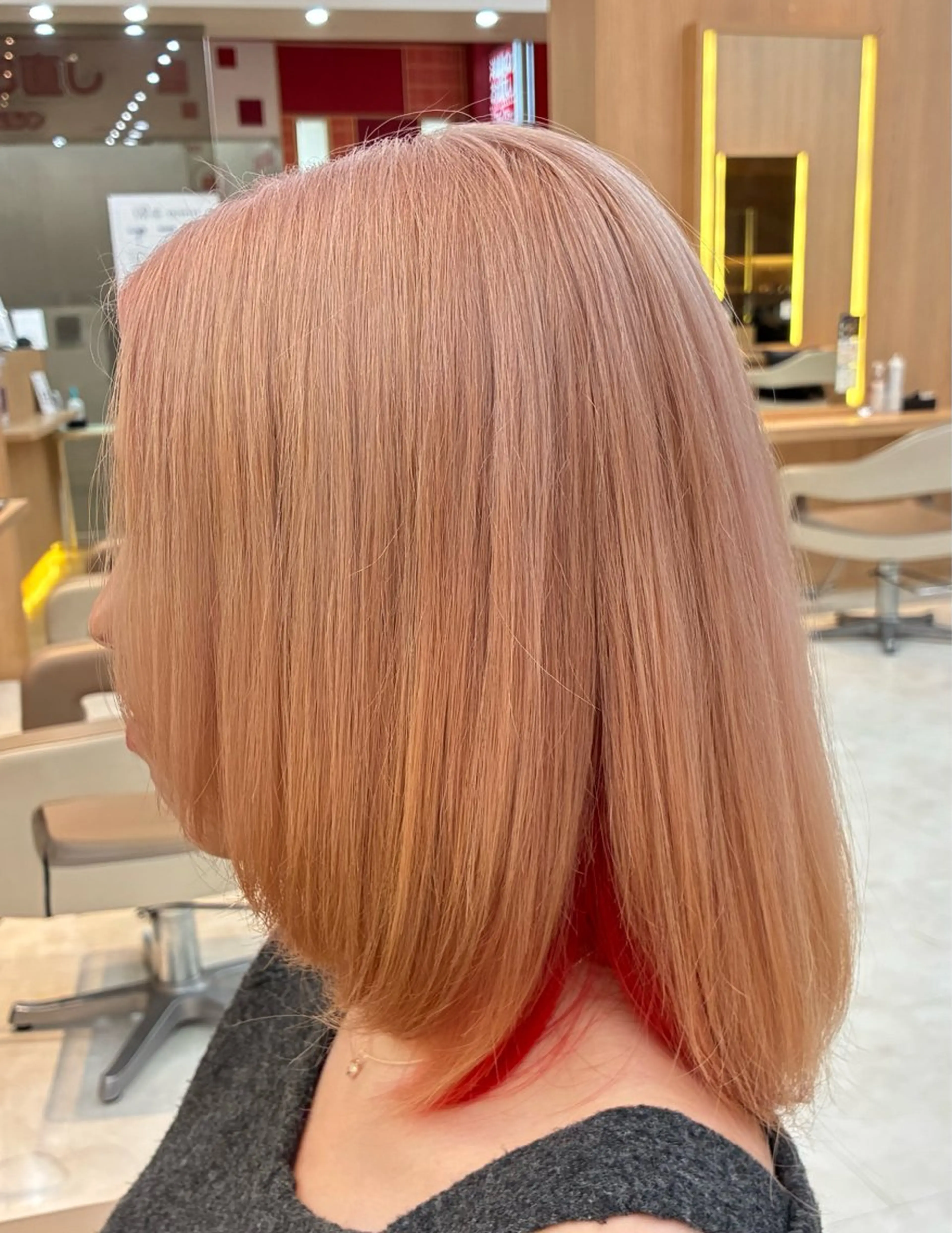 ミディアム カラー ショートボブ ミディアムパーマ ブリーチ 透明感カラー ダブルカラー Ai   縮毛矯正/ ショートボブ/パーマのヘアスタイル