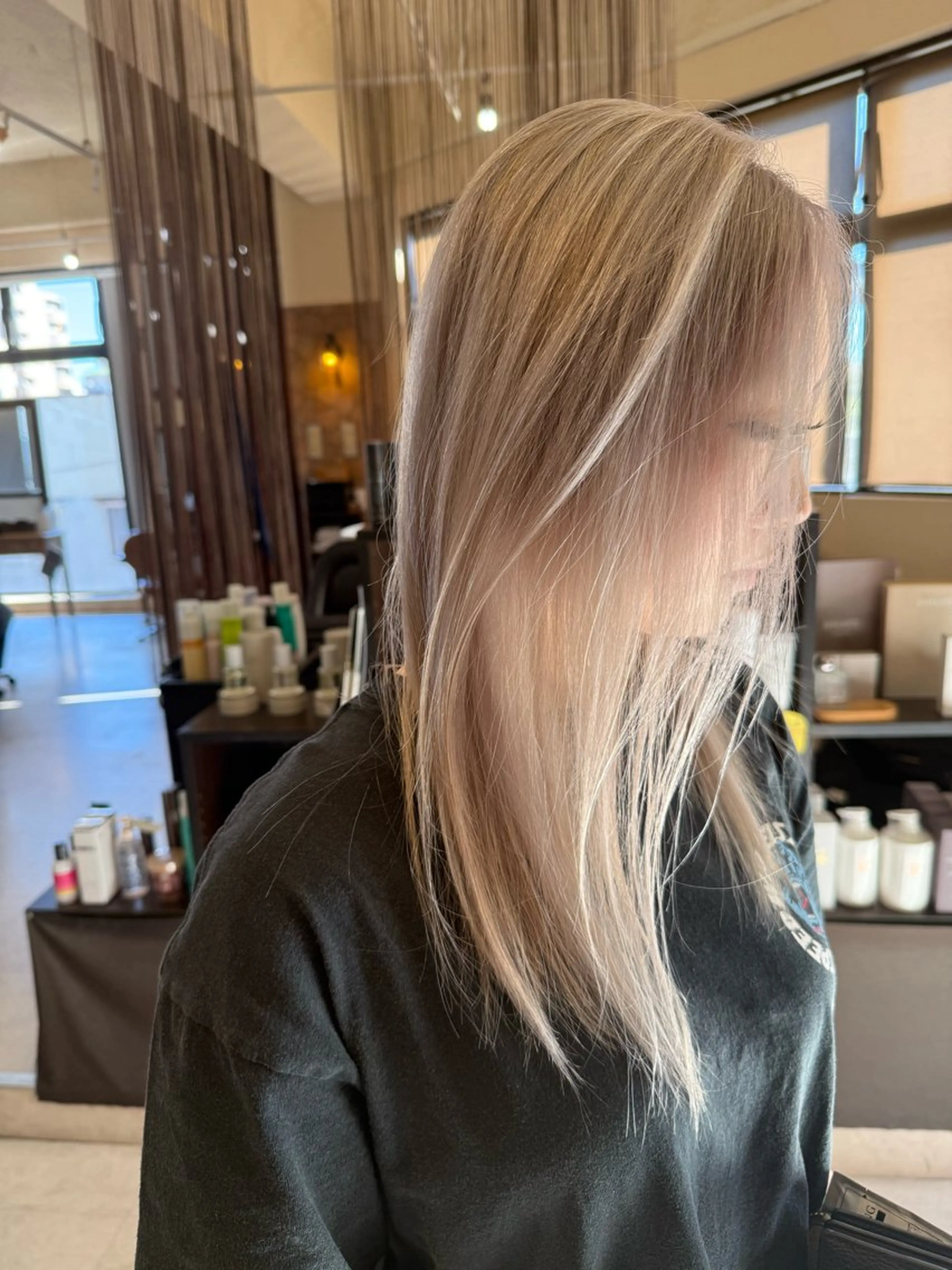 ロング ヘアカラー 前田 知輝のヘアスタイル