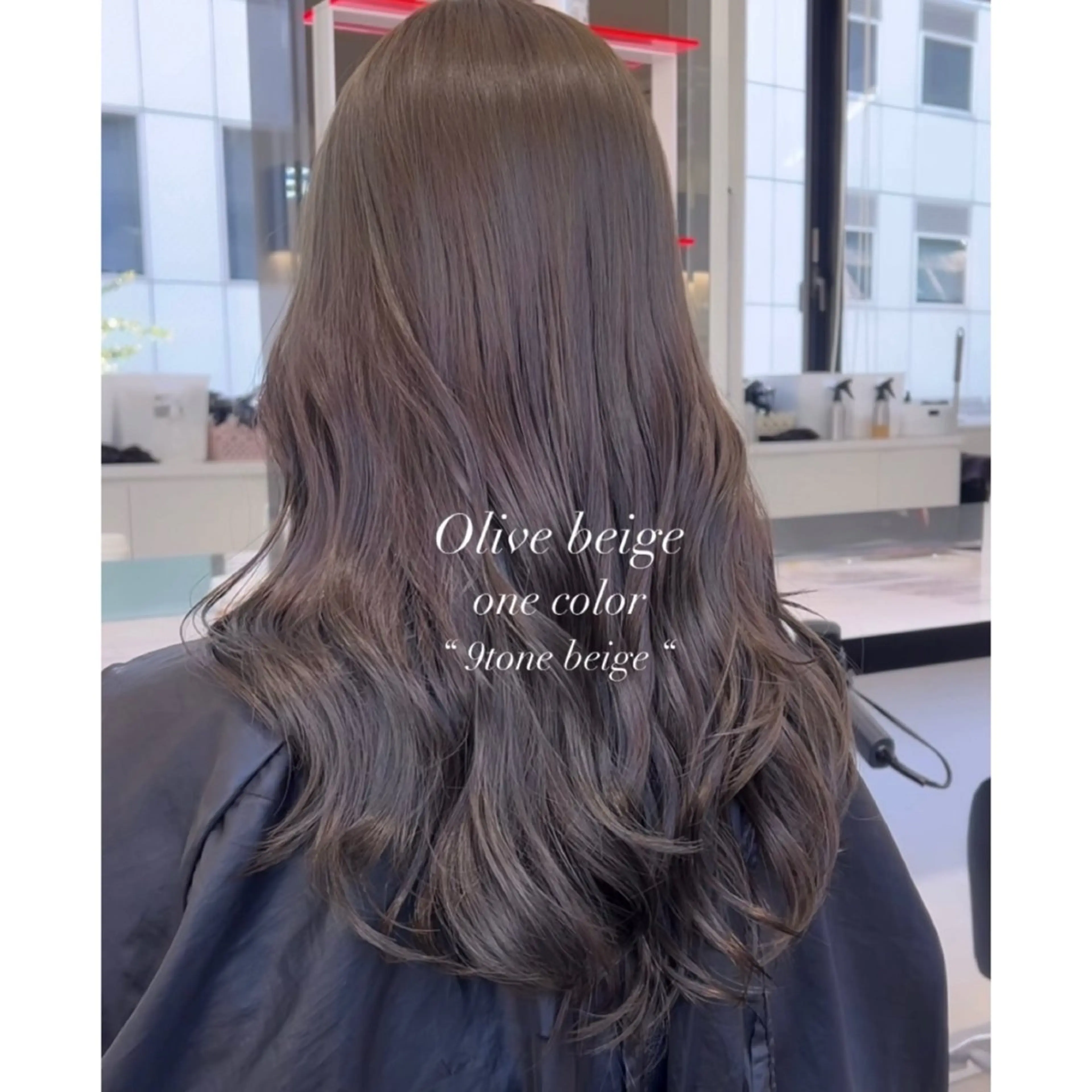 ロング ヘアカラー 透明感ベージュ 🎀Sayaka🎀のヘアスタイル