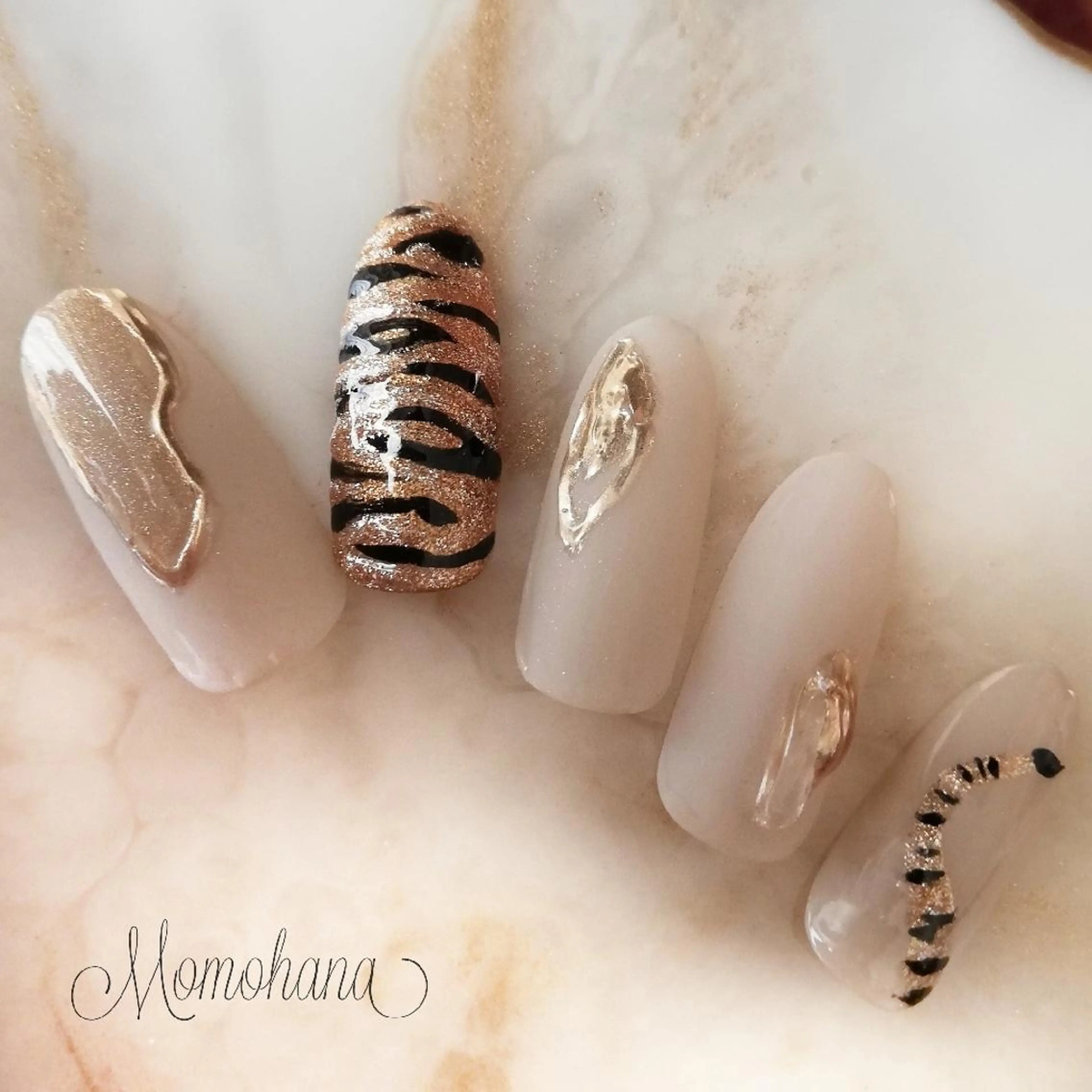 ネイル momohana  のネイルデザイン