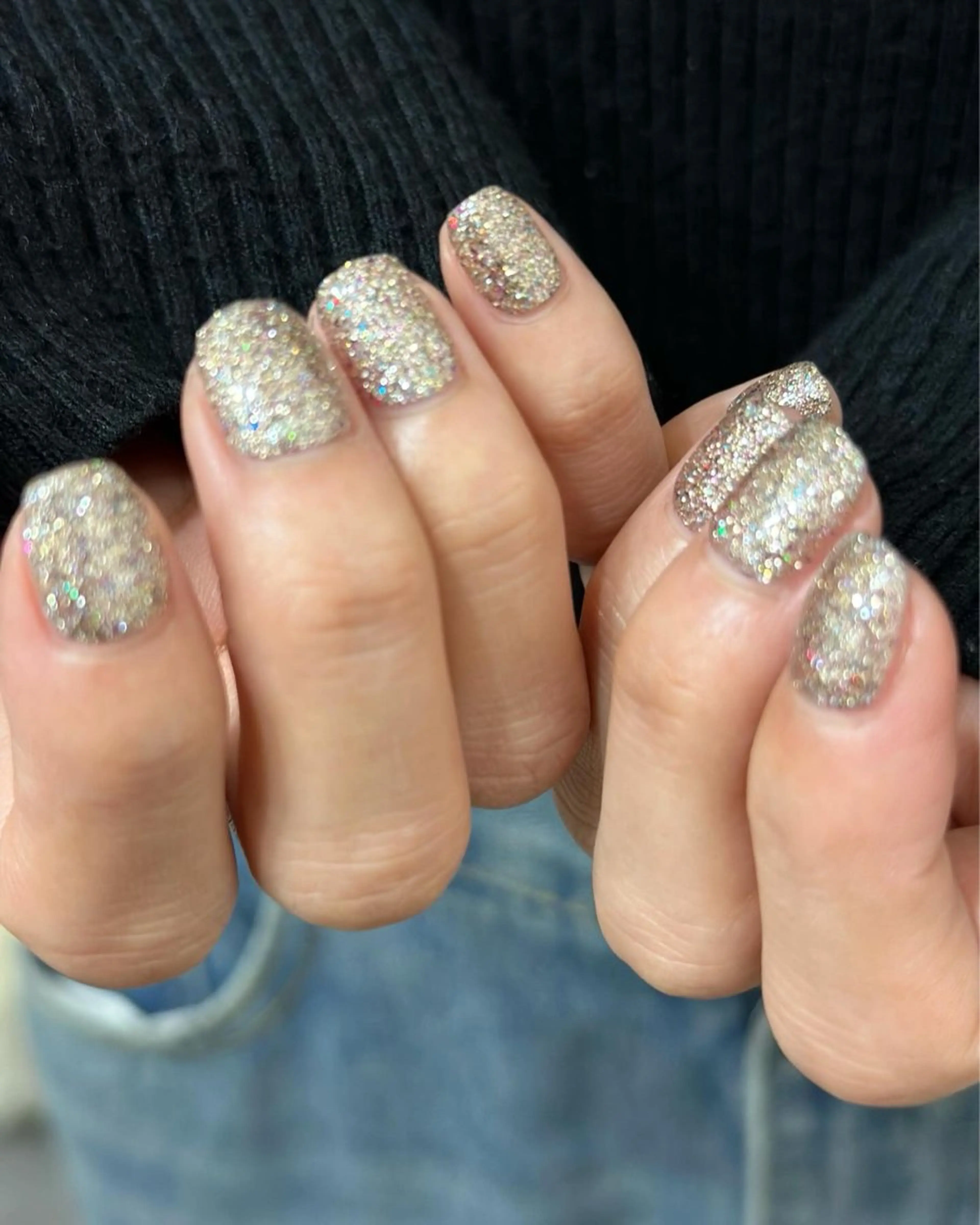 ネイル キラキラネイル ハンドネイル フットネイル kiii.__ ✴︎*のネイルデザイン