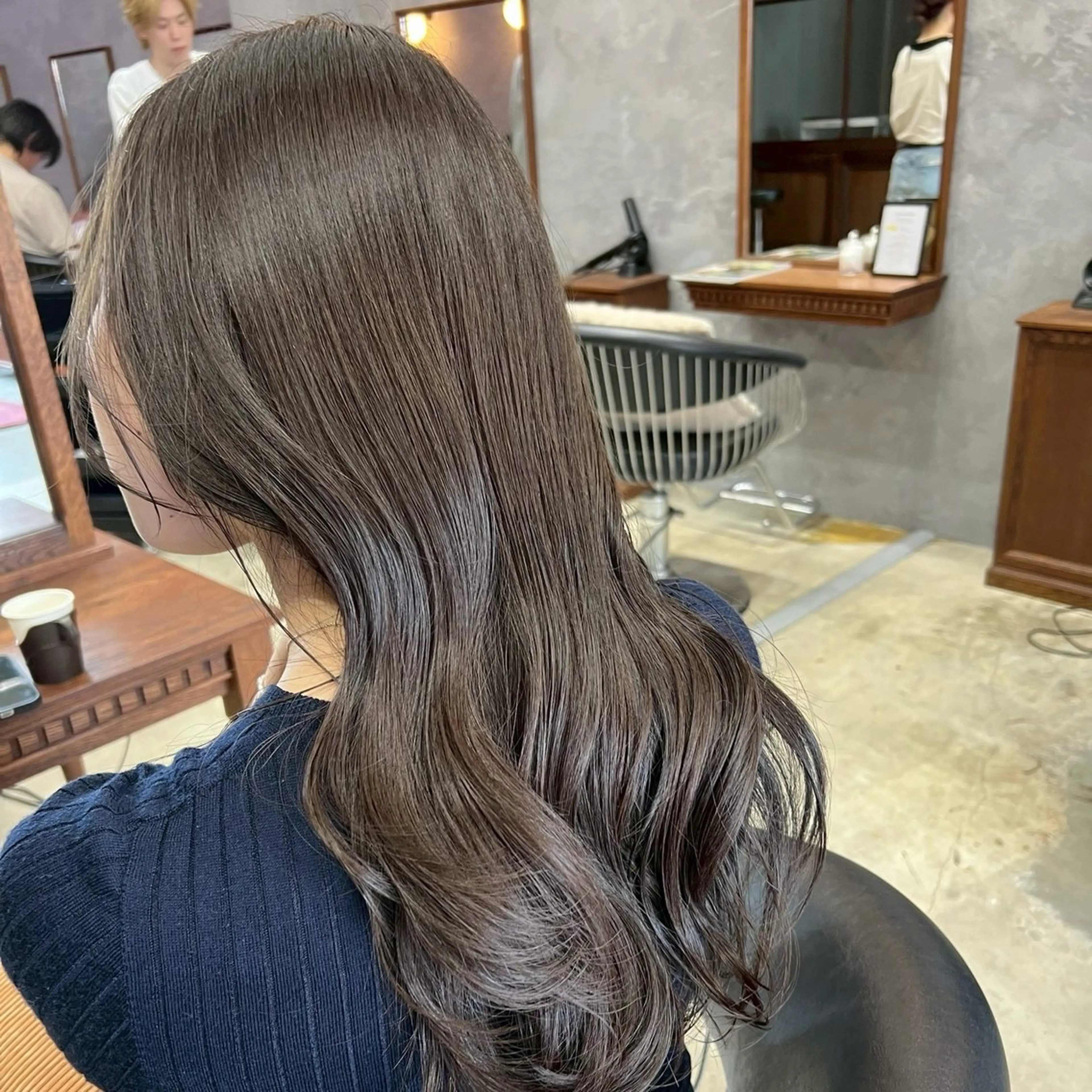 ロング 井口 そらのヘアスタイル