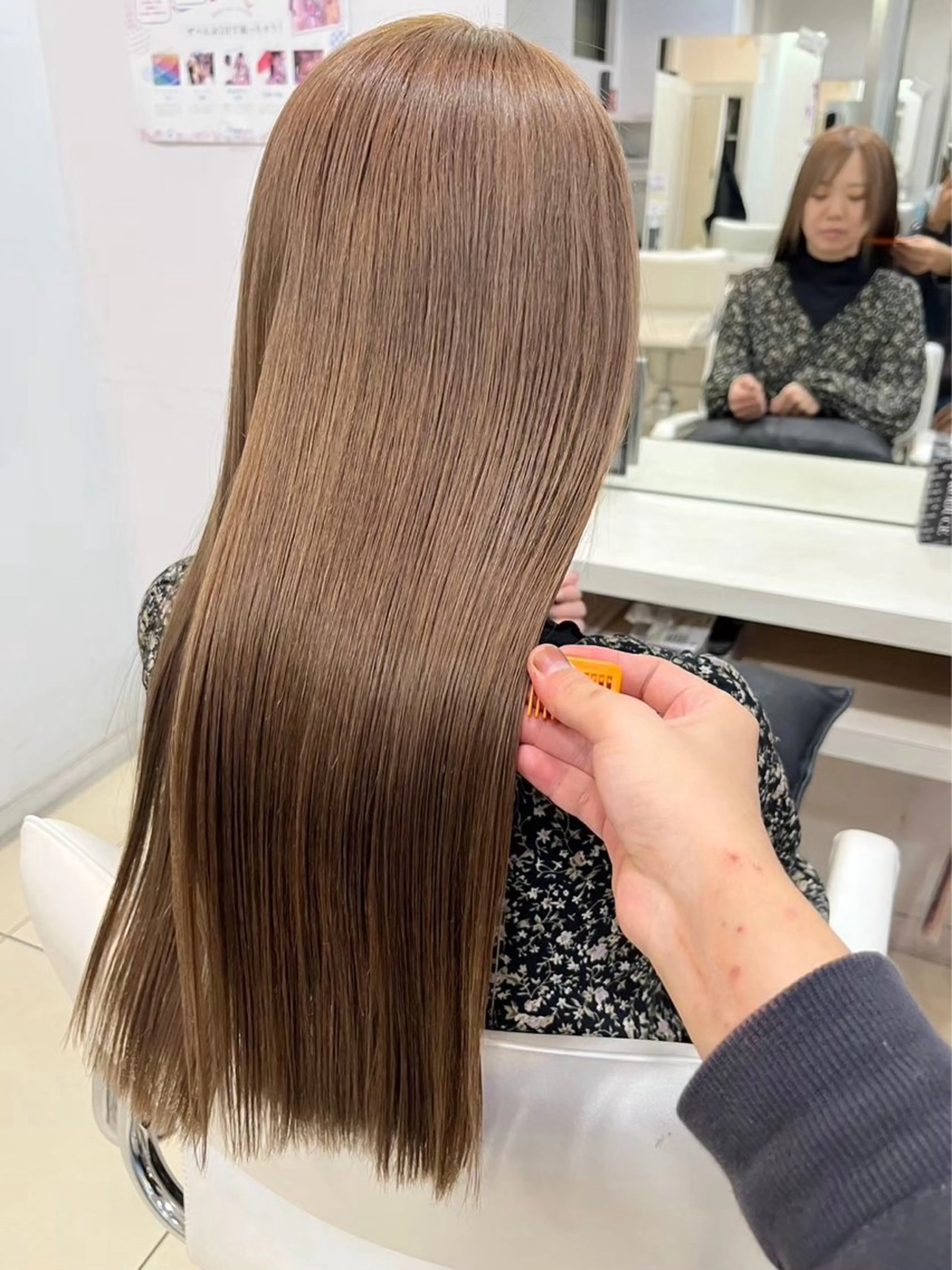 ロング ヘアカラー [髪質改善カラー] 光^._.^の眉毛・アイブロウイメージ