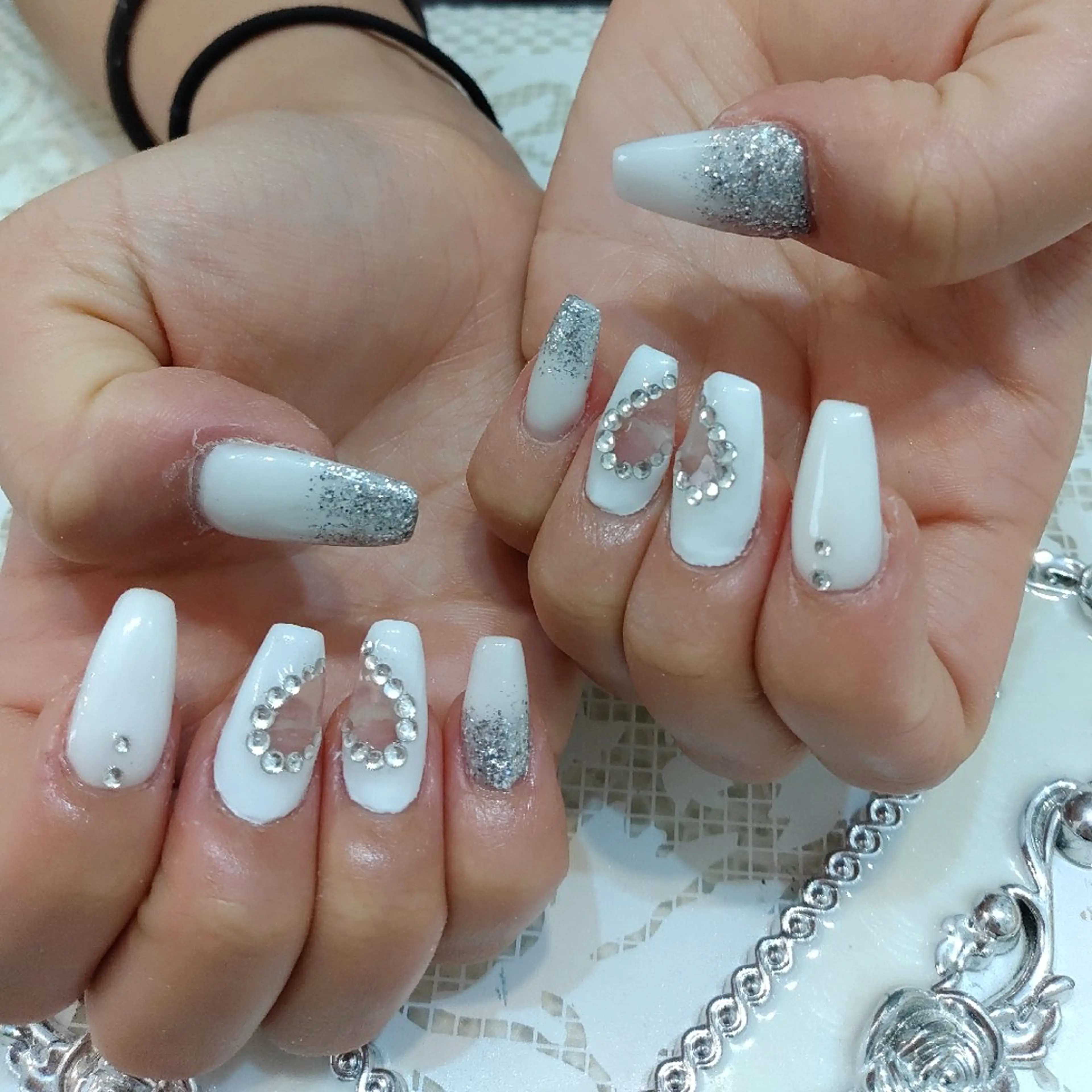 ネイル ハート エステとネイル ローズコンフォートのネイルデザイン