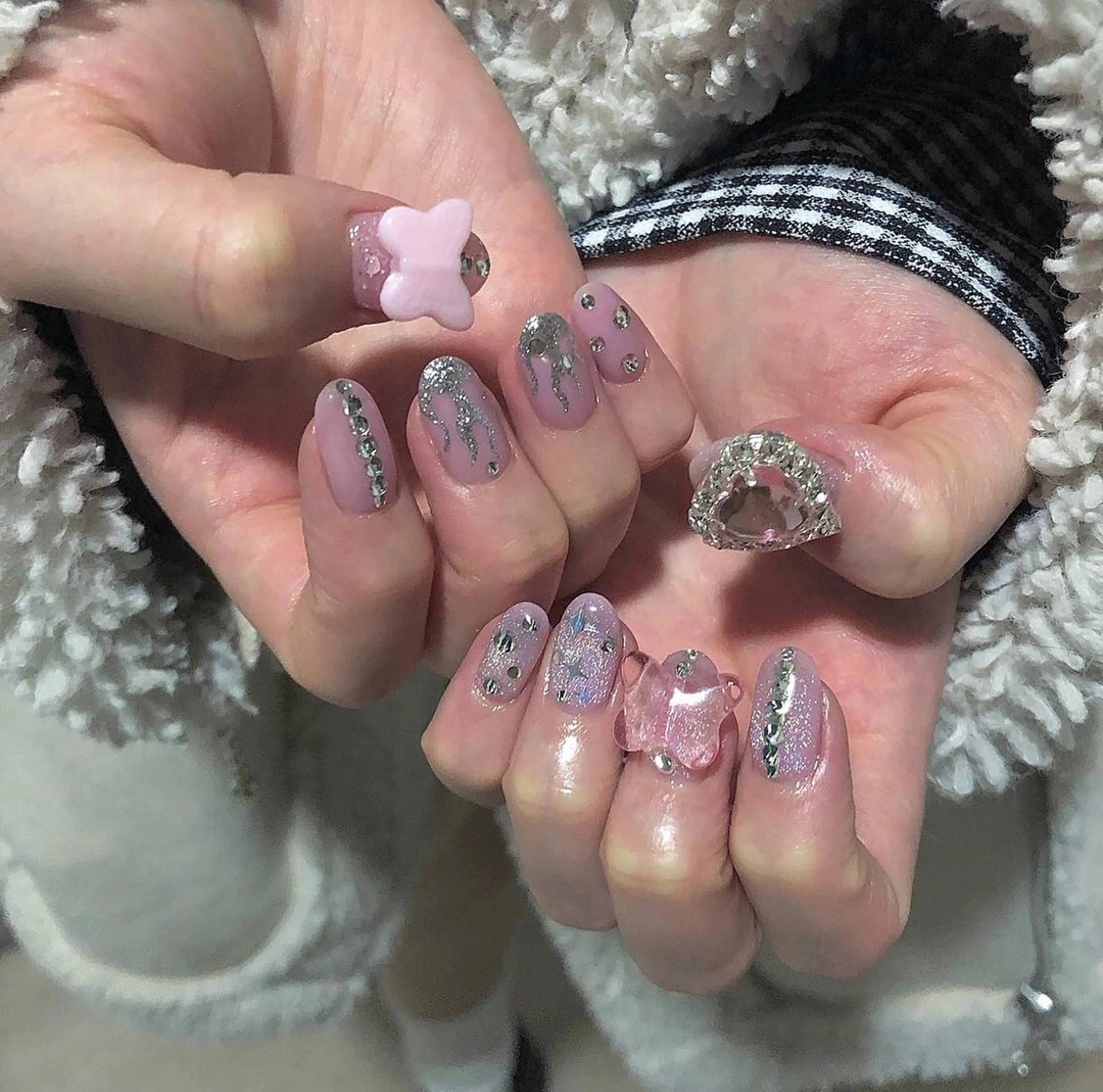 ネイル マグネットネイル ピンク ハンドネイル パラあり！フィルイン 美フォルムのネイルデザイン