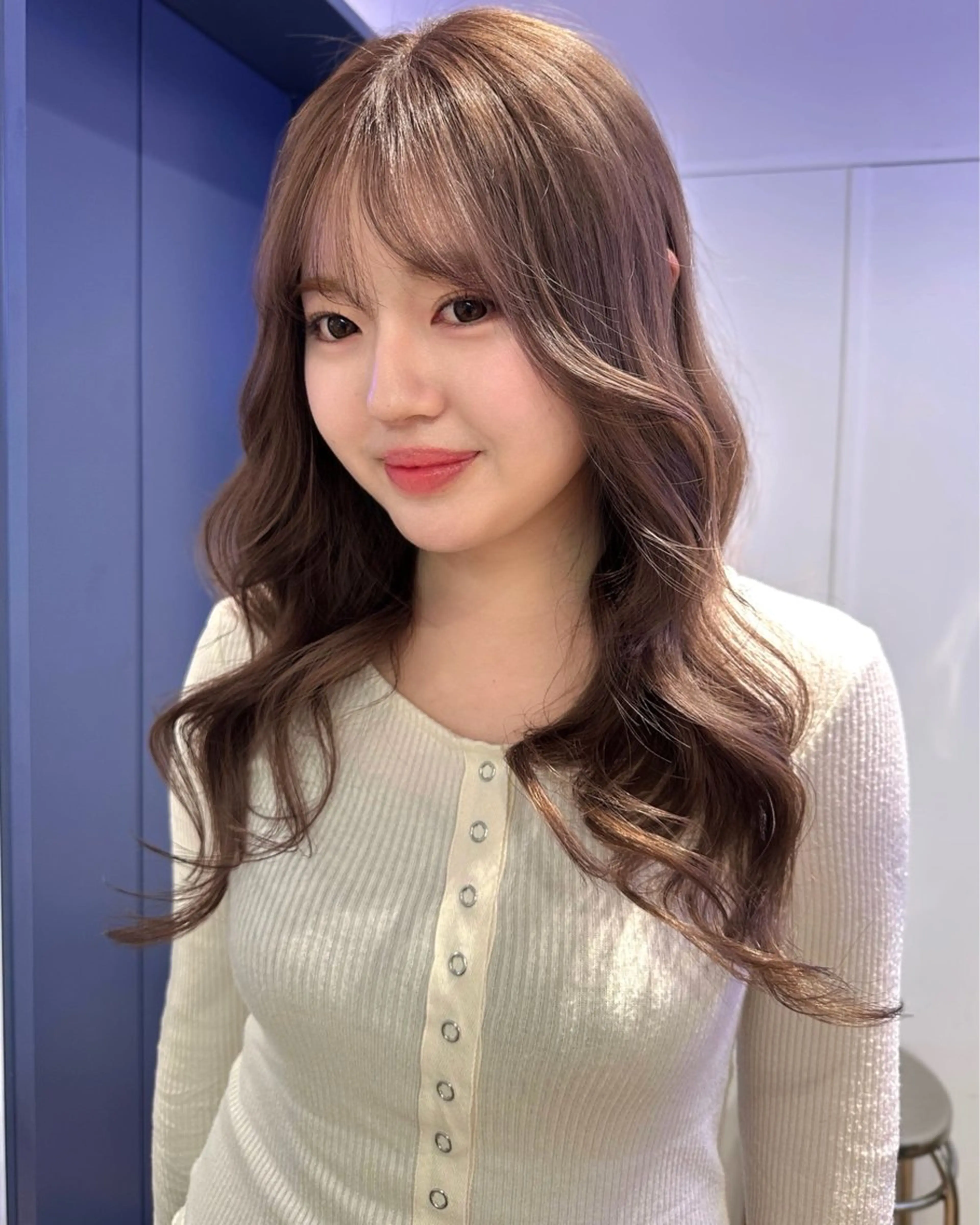 セミロング ヘアカラー トリートメント 岩元 愛美のヘアスタイル