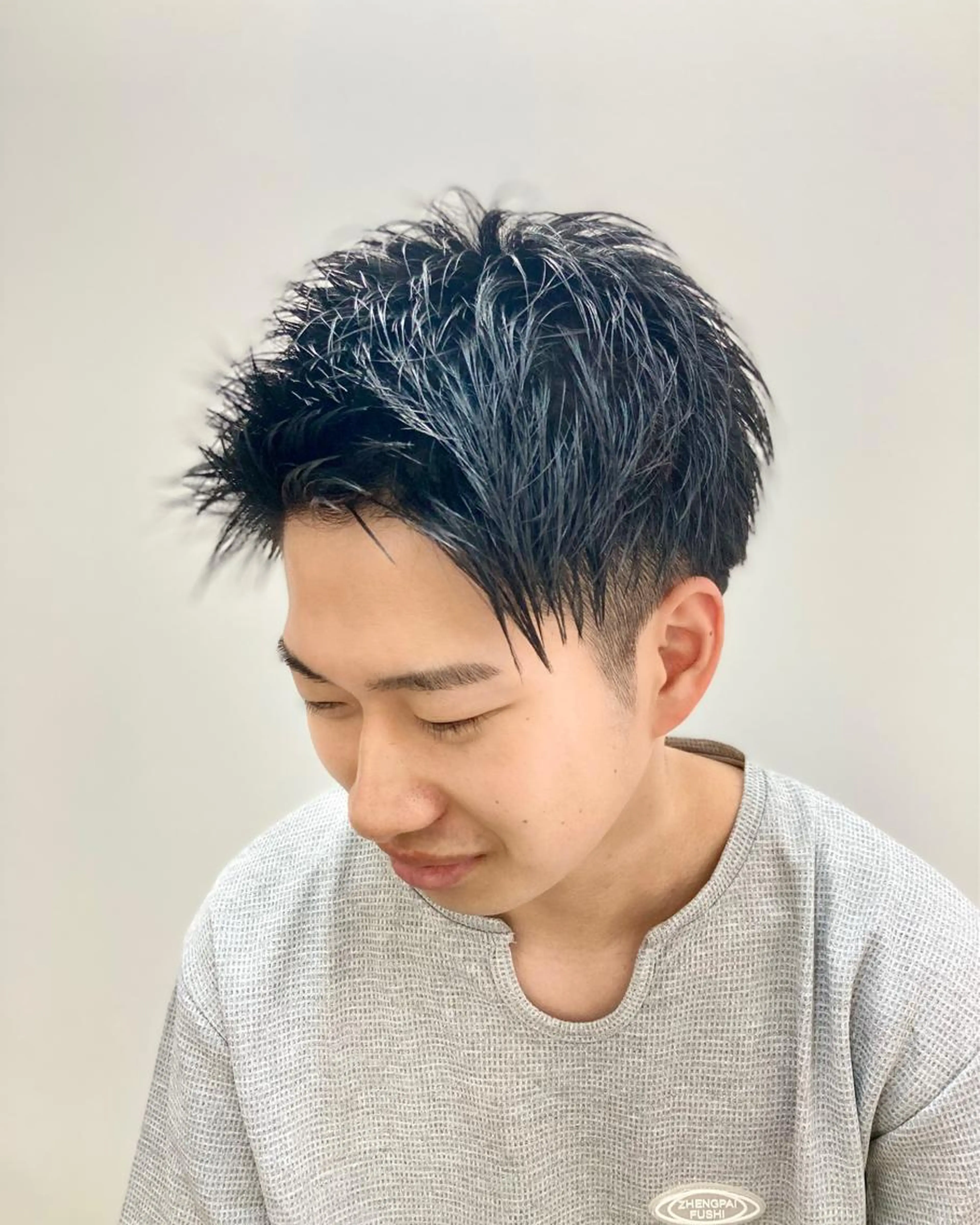 【大阪市外のお客様限定】✨💁🏻‍♂️メンズカット＋カラー＋眉ワックス✂️の写真