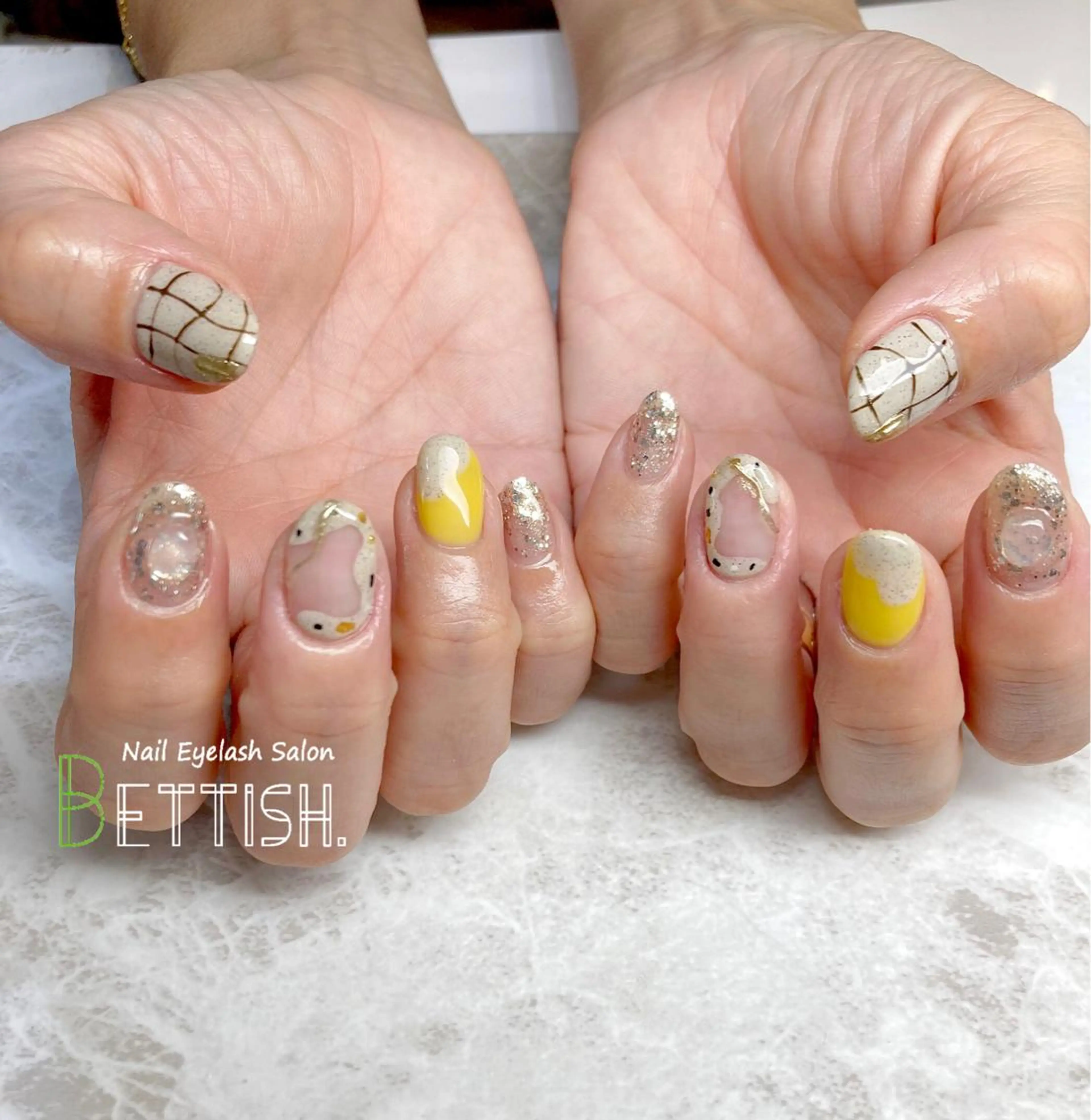 ネイル 春ネイル 黄色 ハンドネイル BETTISH. KUMIKO☺︎︎のネイルデザイン