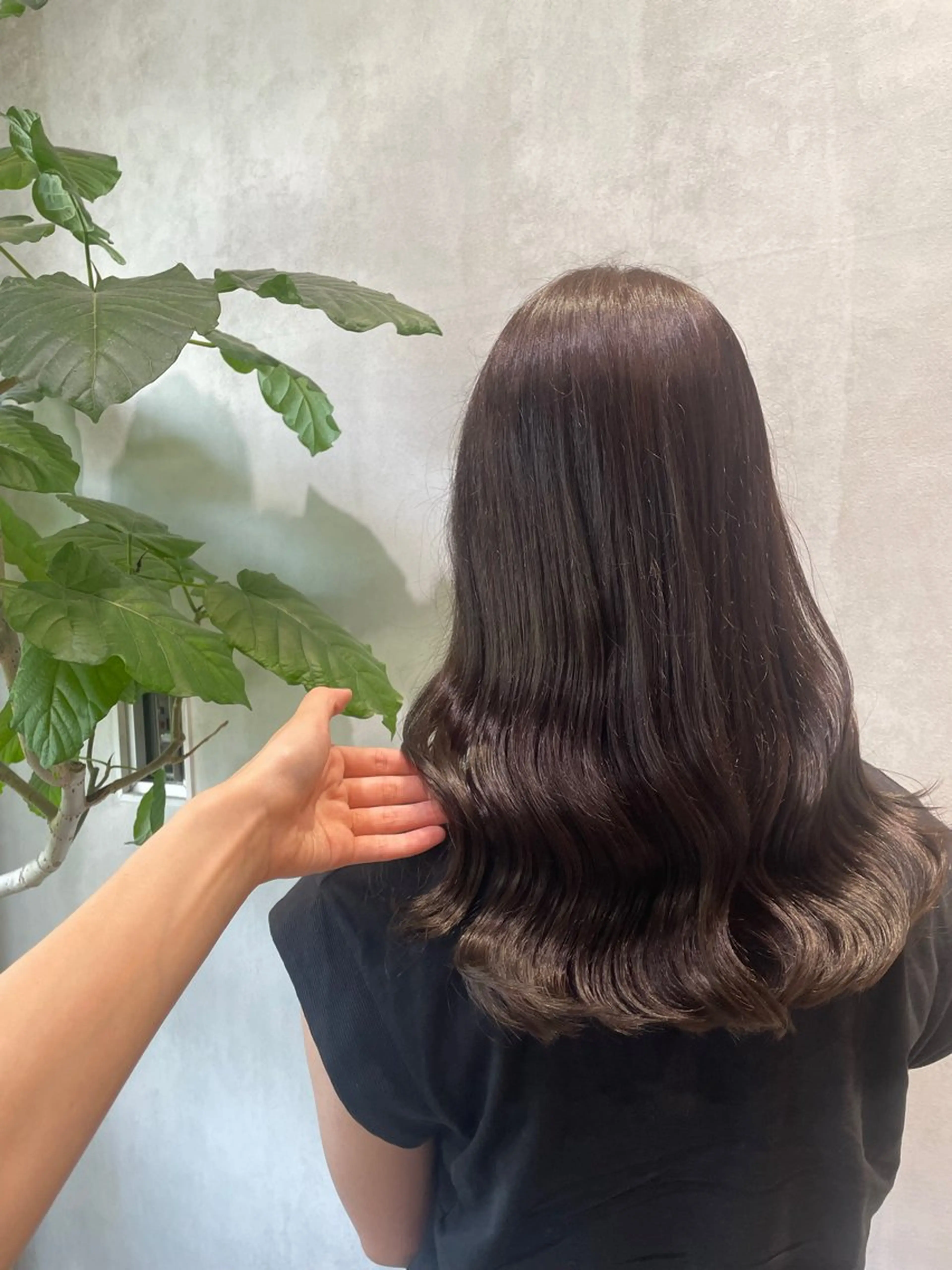 セミロング カラー レイヤーカット 🌿 濱野玲奈のヘアスタイル