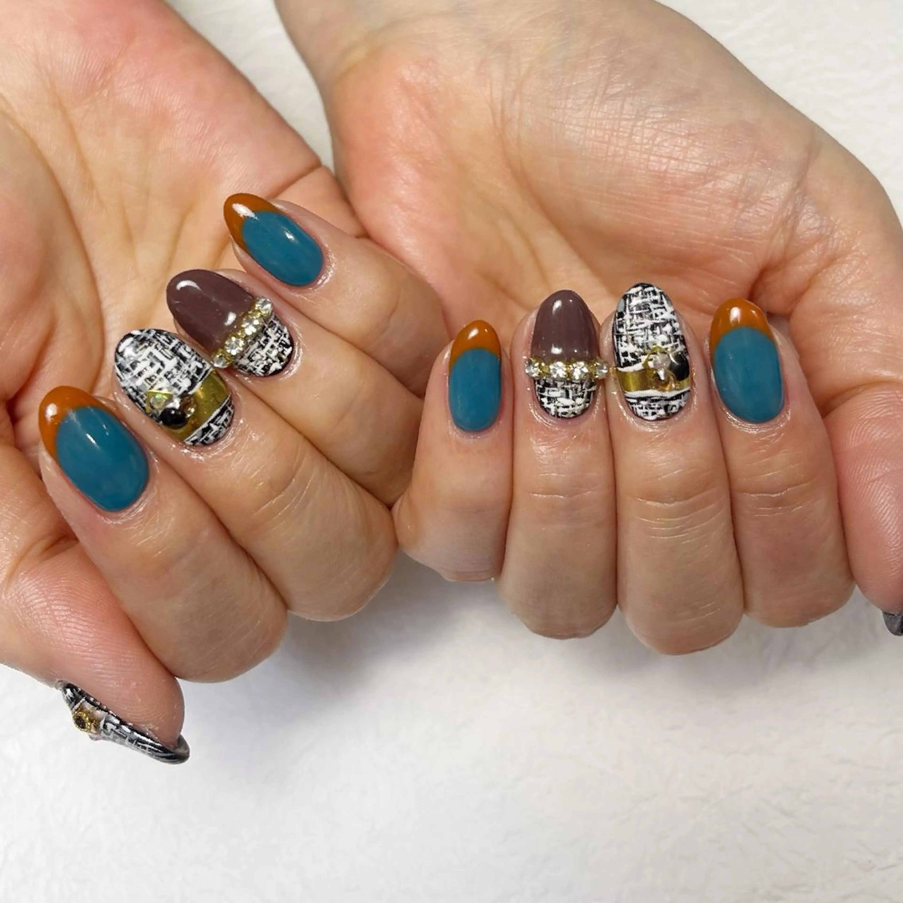 ネイル アートネイル フットネイル ジェルネイル キラキラネイル 韓国ネイル Y nail なんば堀江店のネイルデザイン