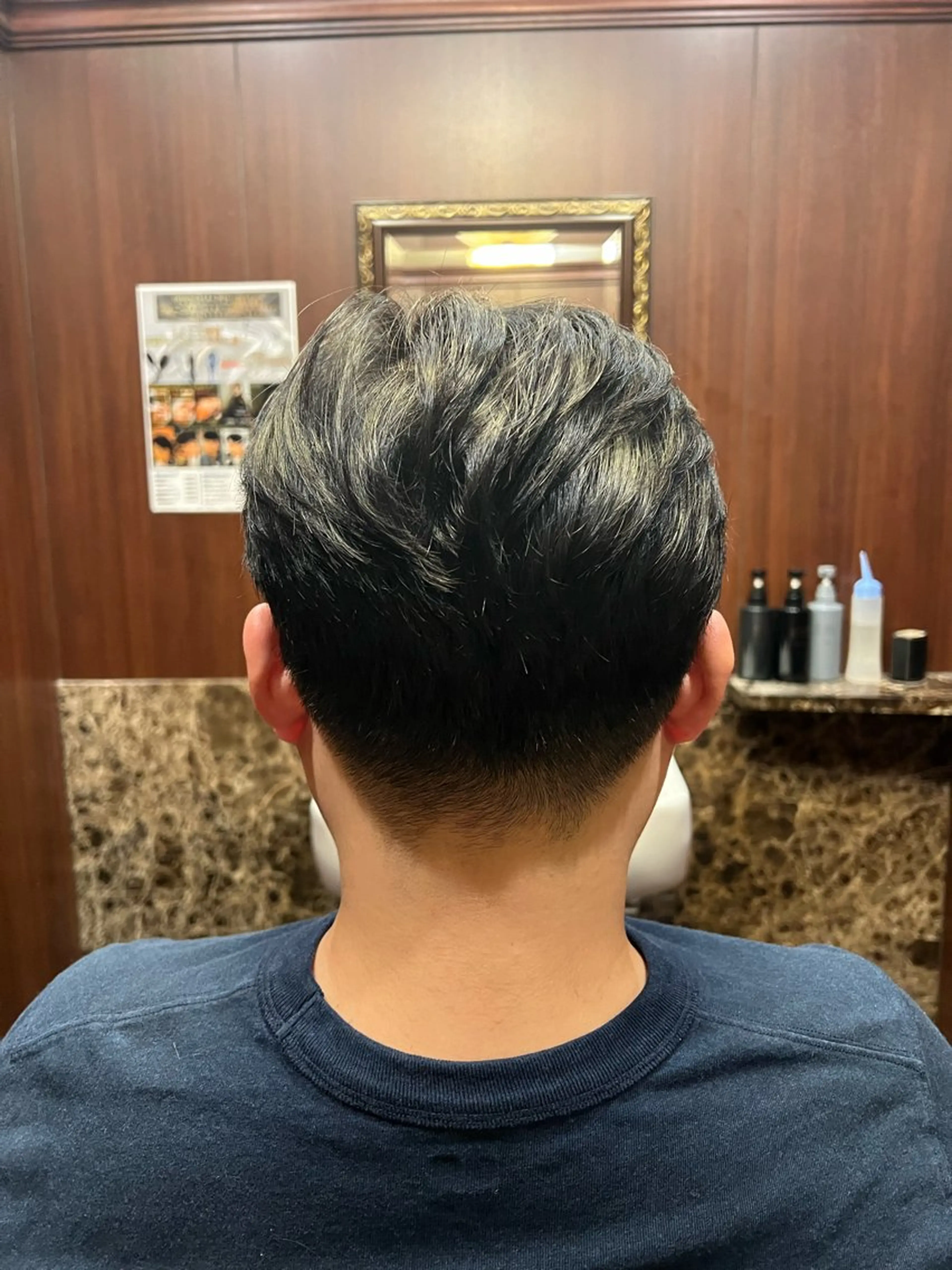 ショート ヒロ銀座バーバーショップ丸の内所属・秋山 琳太のヘアスタイル