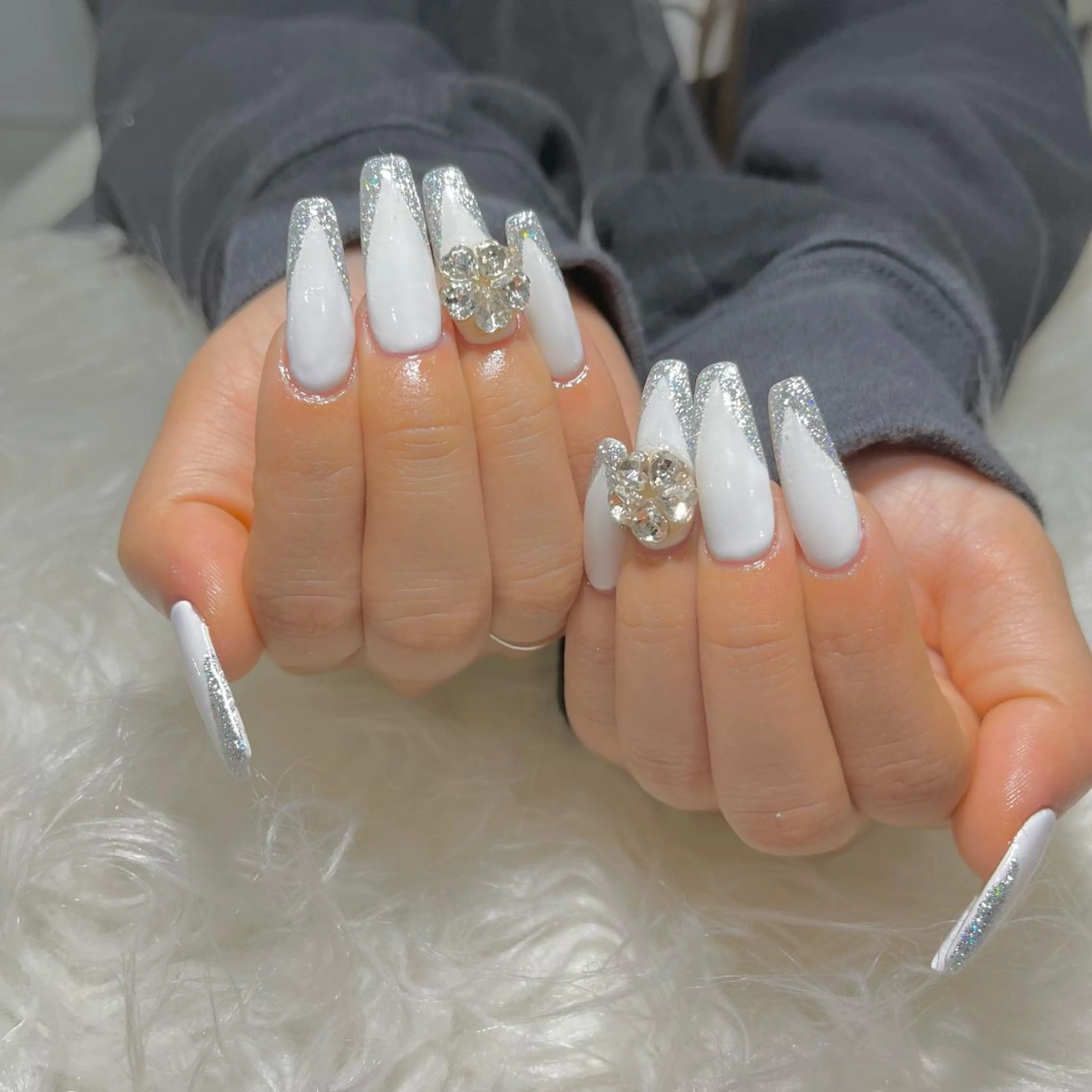 ネイル ハンドネイル Miki 本町駅｜💅‎🤍のネイルデザイン