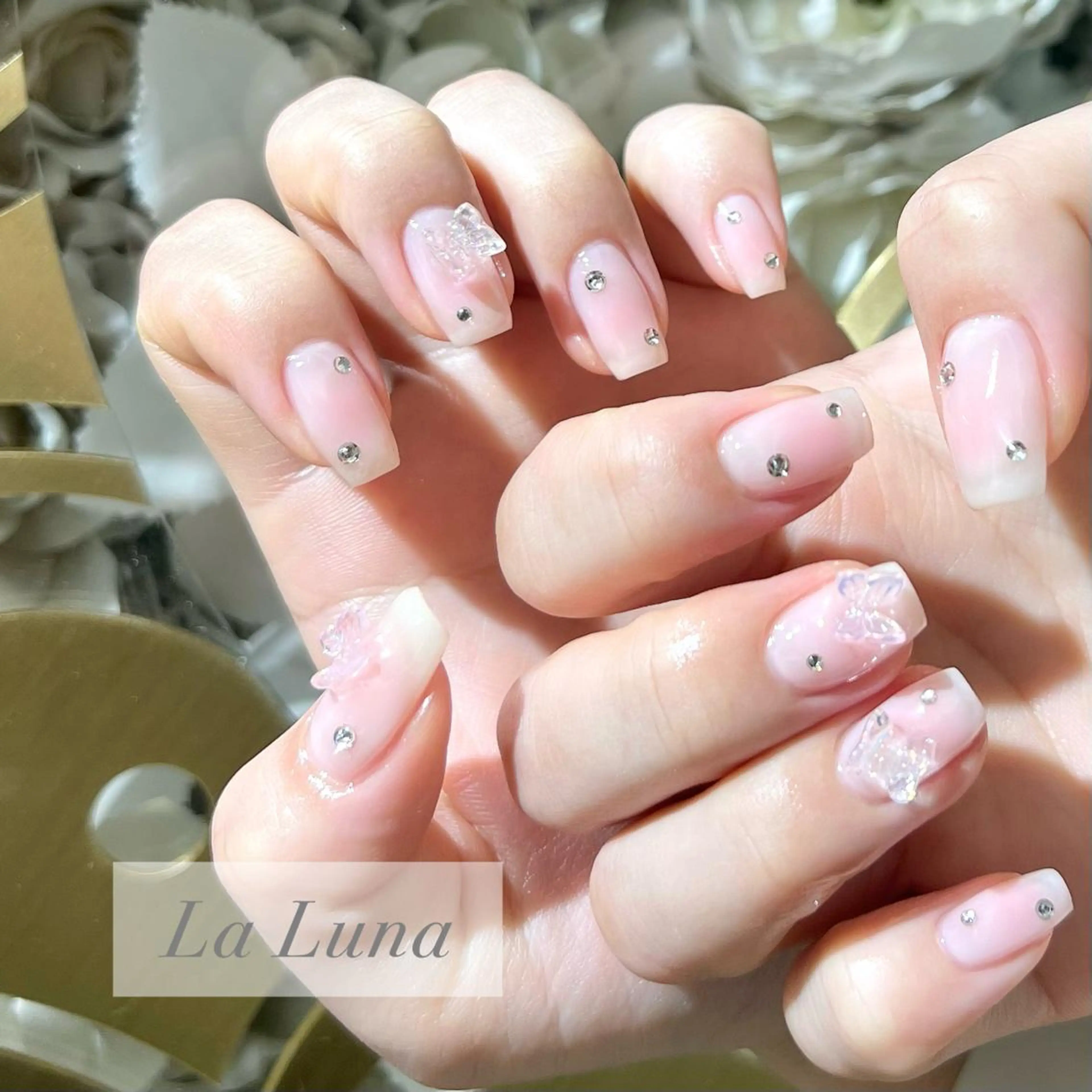 ネイル LaLuna🌙 Natsukiのネイルデザイン