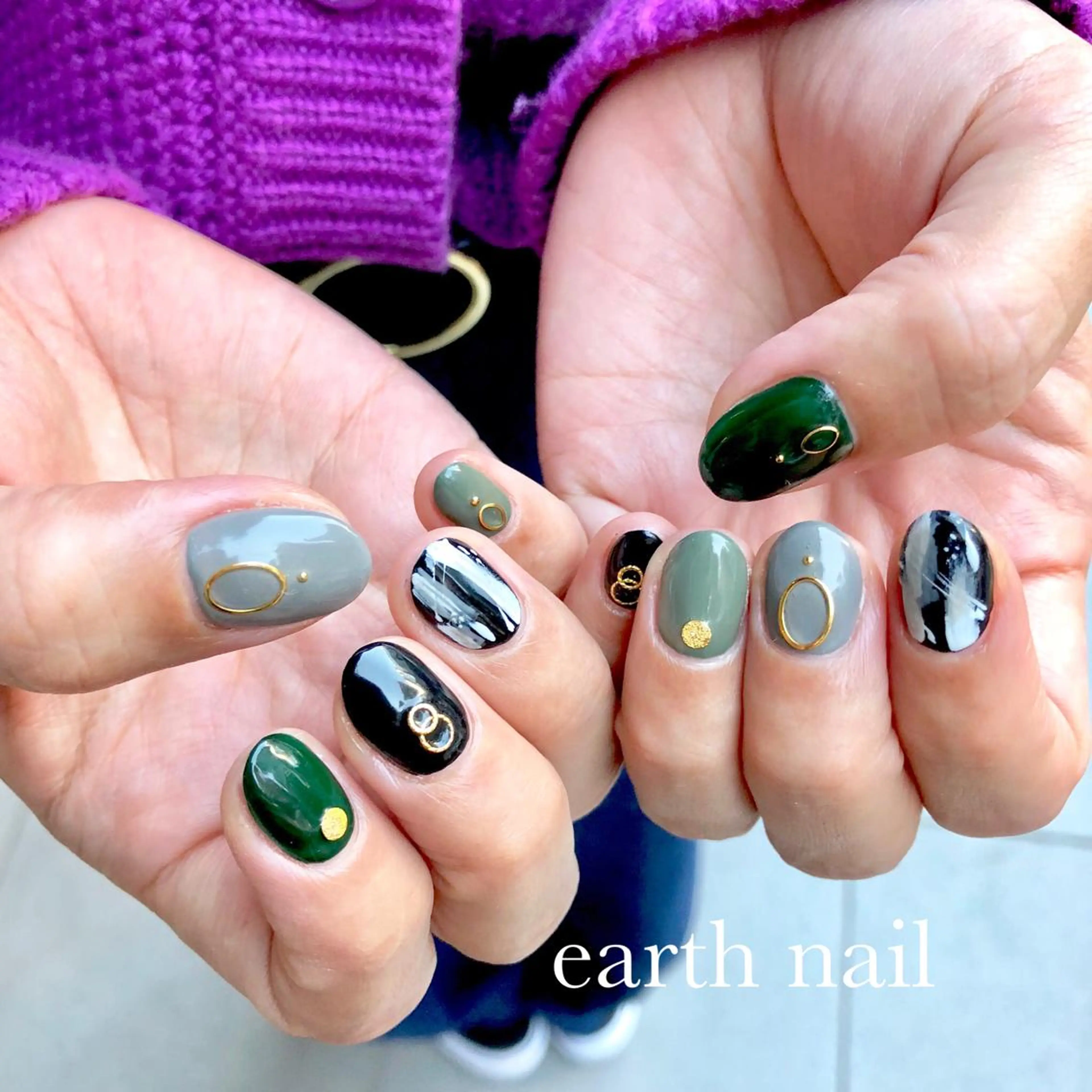 ネイル グリーン ハンドネイル 🧁🥕 asukaのネイルデザイン