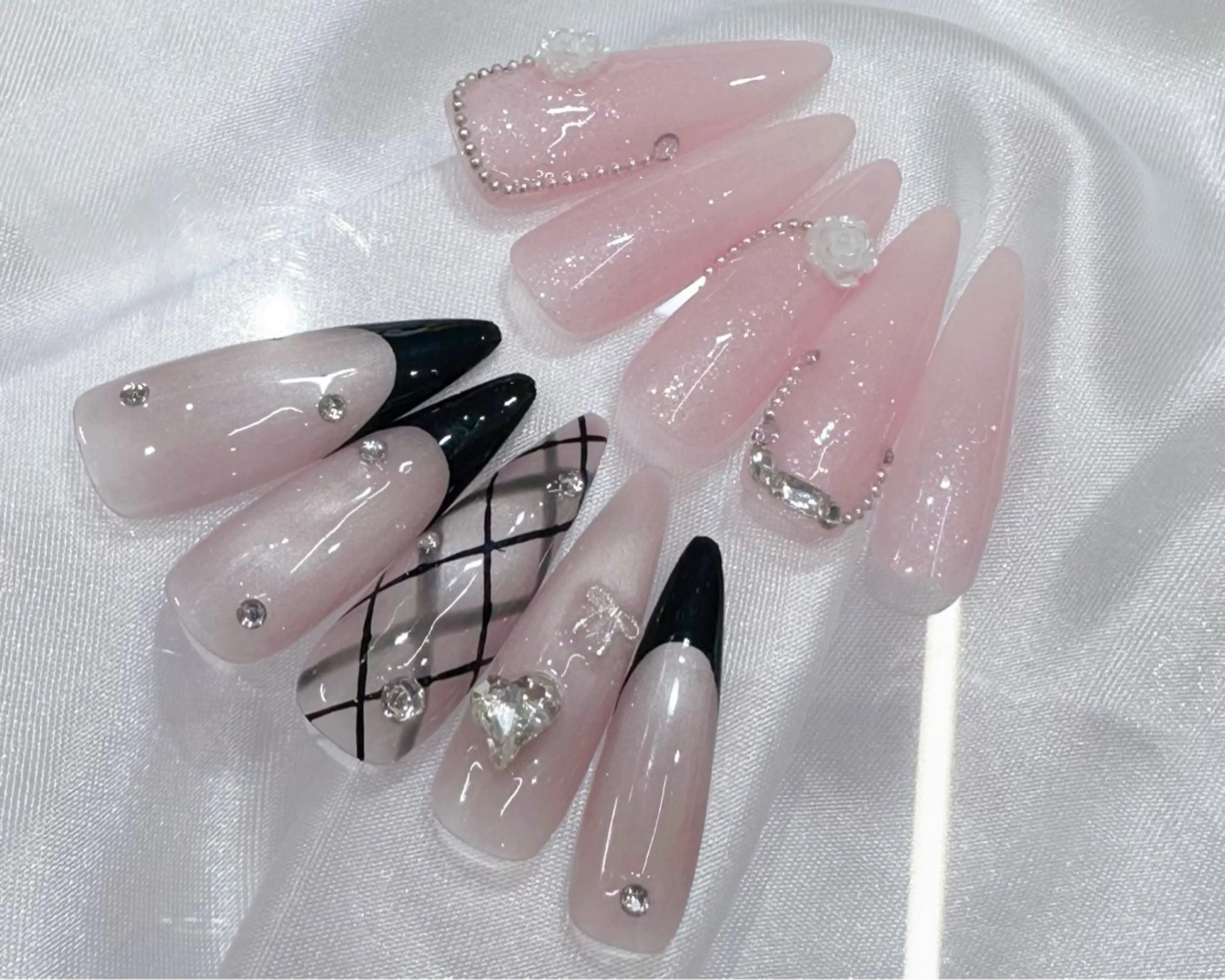 ネイル ハンドネイル NON🎀韓国 ちゅるんワンホン🎀のネイルデザイン