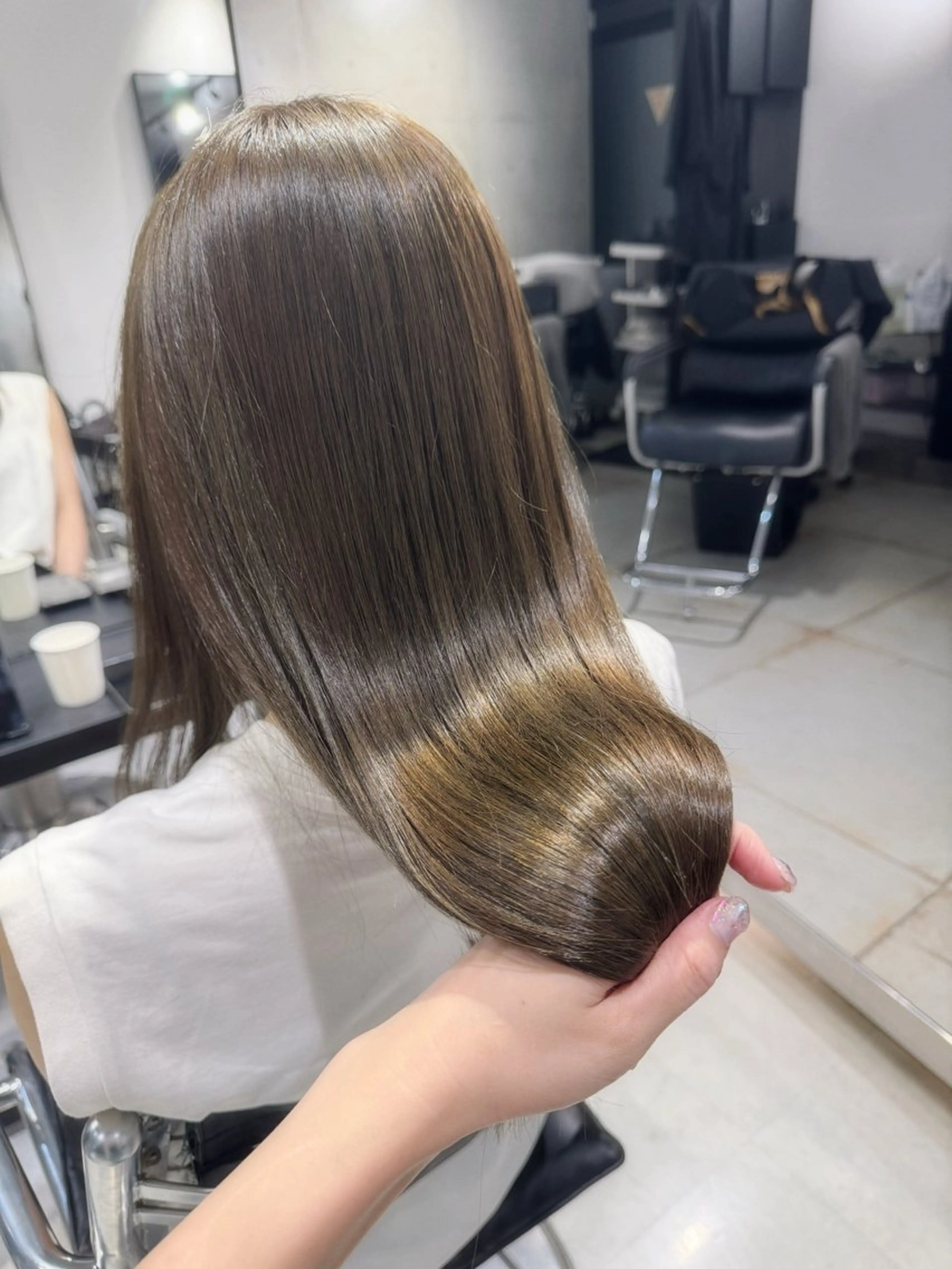 セミロング カラー パーマ ヘアアレンジ 縮毛矯正 透明感/オリーブ/ グレージュ/YUKAのヘアスタイル