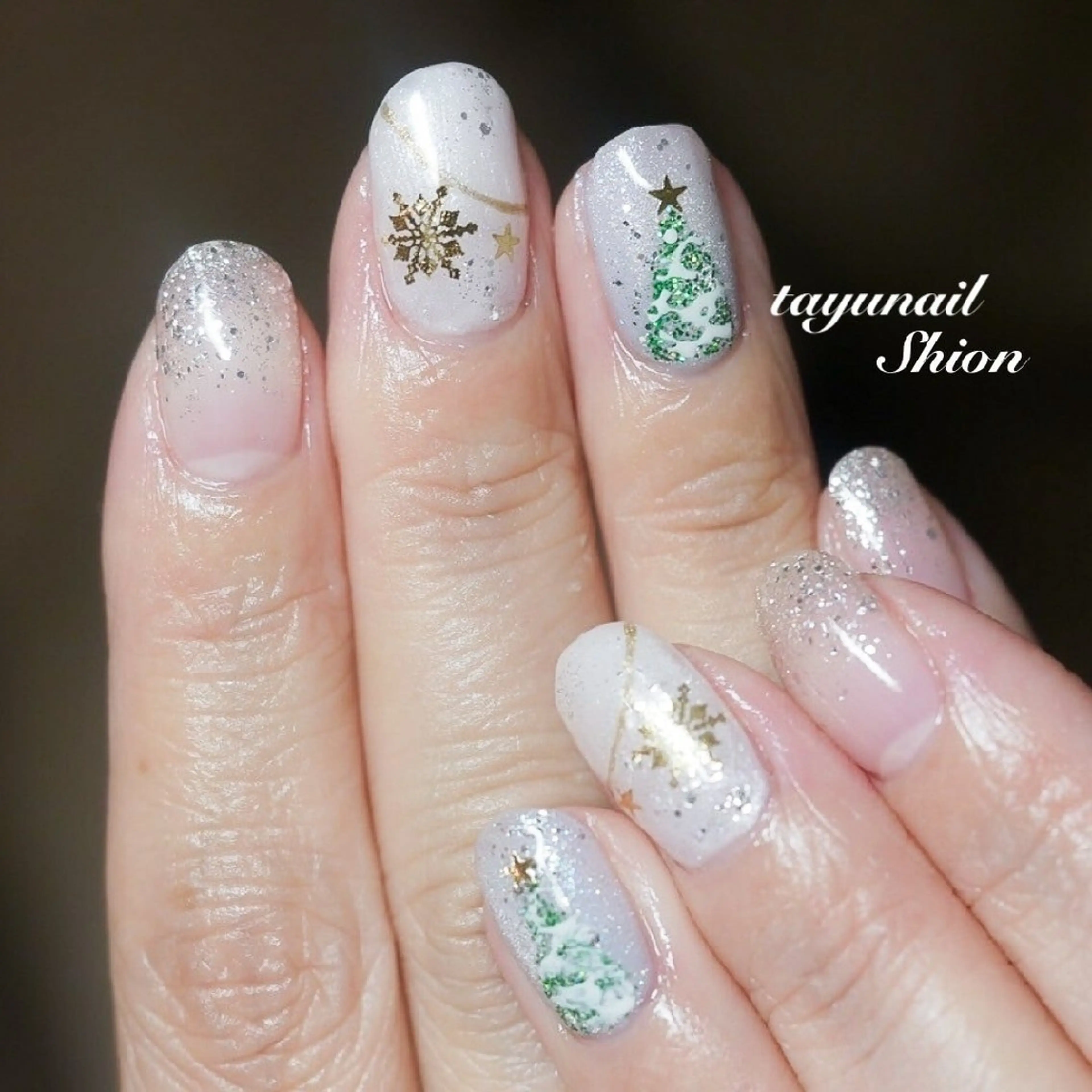 ネイル アートネイル ジェルネイル パラジェル ホワイト 冬ネイル ネイルサロン・ネイルスクール たゆnail所属・ネイルサロン 【たゆnail】のネイルデザイン