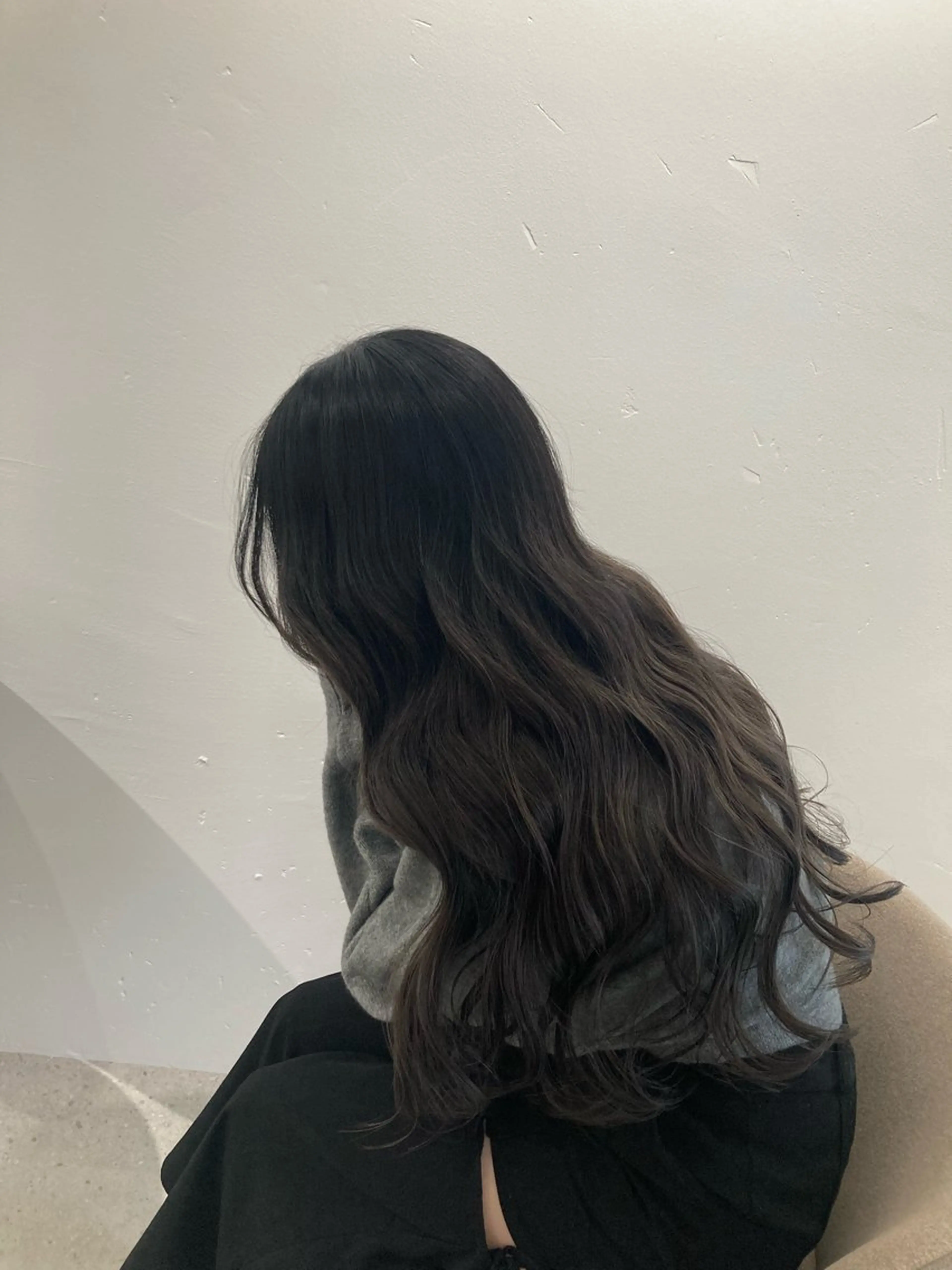 ロング ヘアカラー トリートメント ブリーチカラー KONNOのヘアスタイル