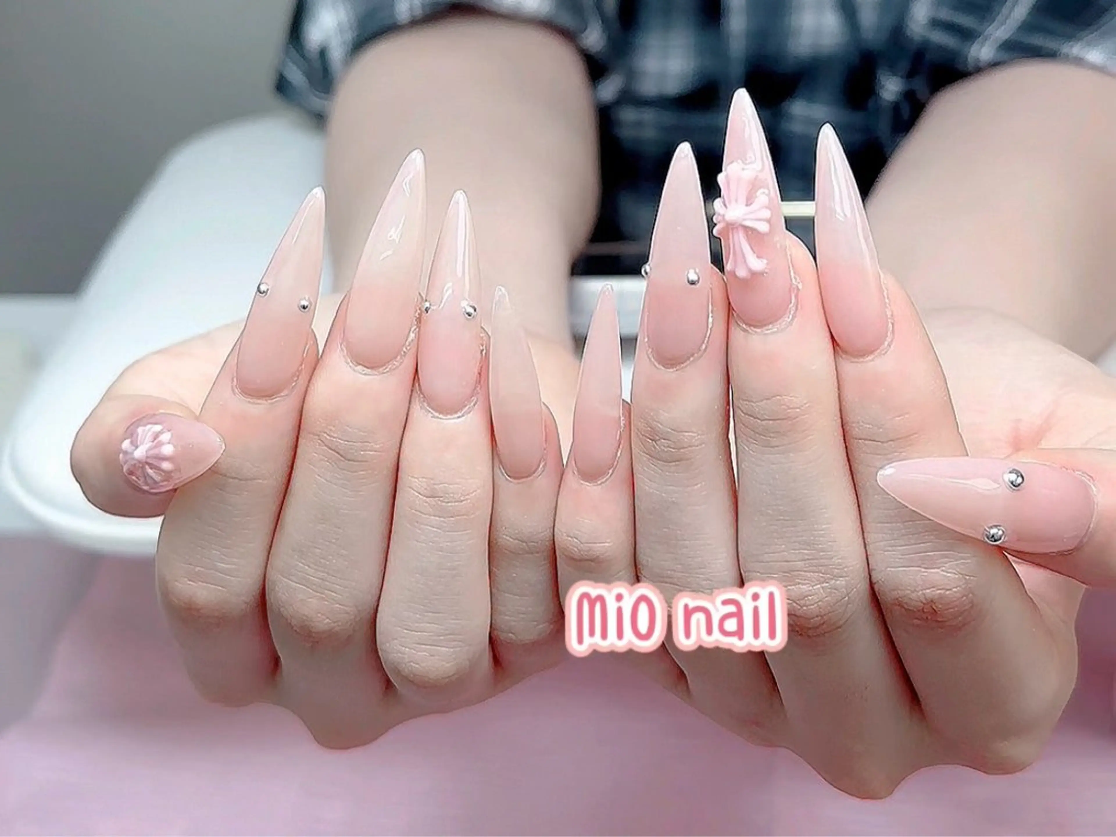 ネイル ジェルネイル 韓国ネイル 持ち込み オフィスネイル ワンホンネイル MiO Nailのネイルデザイン