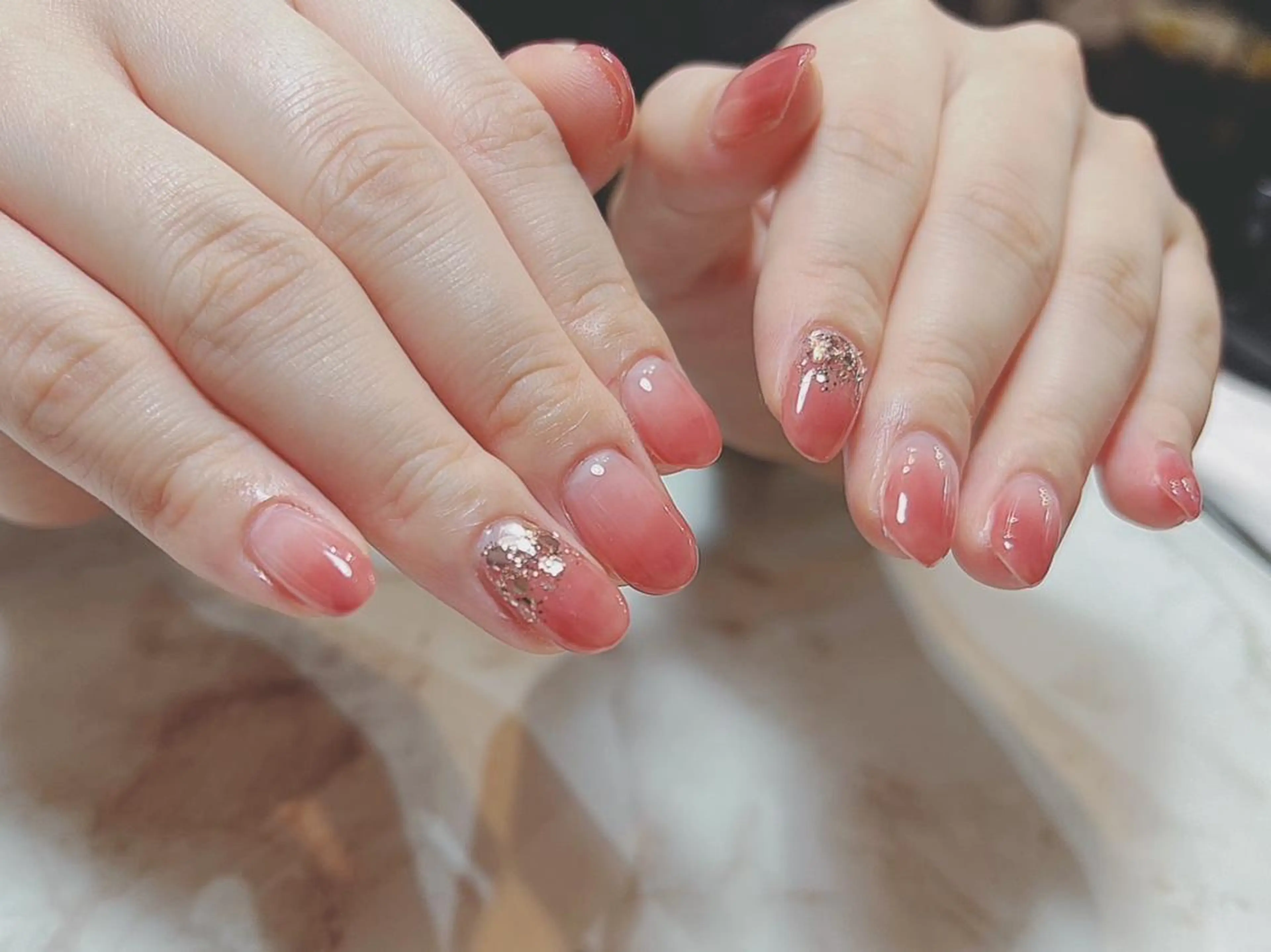 ネイル アートネイル グラデーション ホログラムネイル 持ち込み Nailist Honamiのネイルデザイン