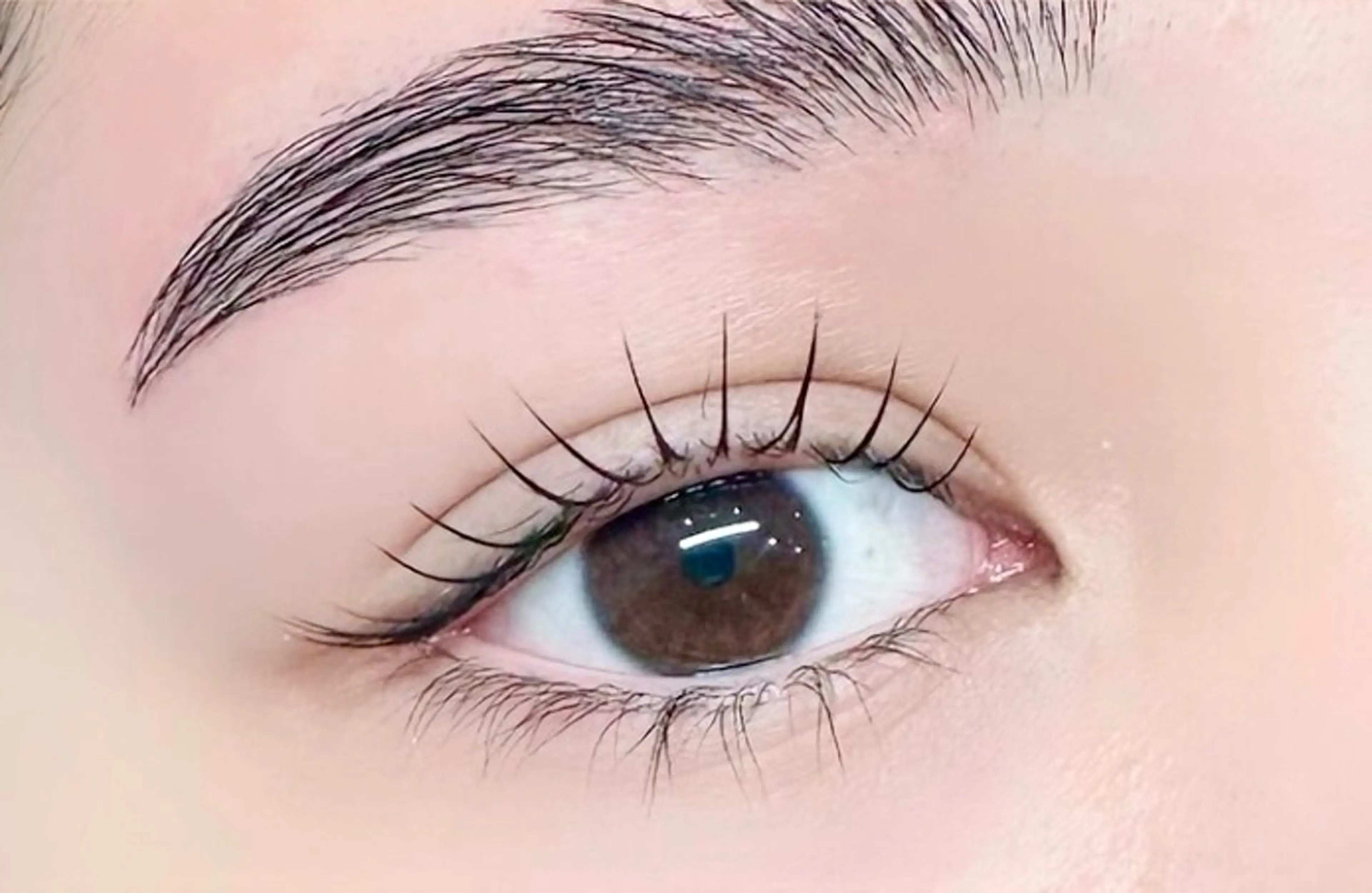 パーマ 岩本 麻那のマツエク・マツパデザイン