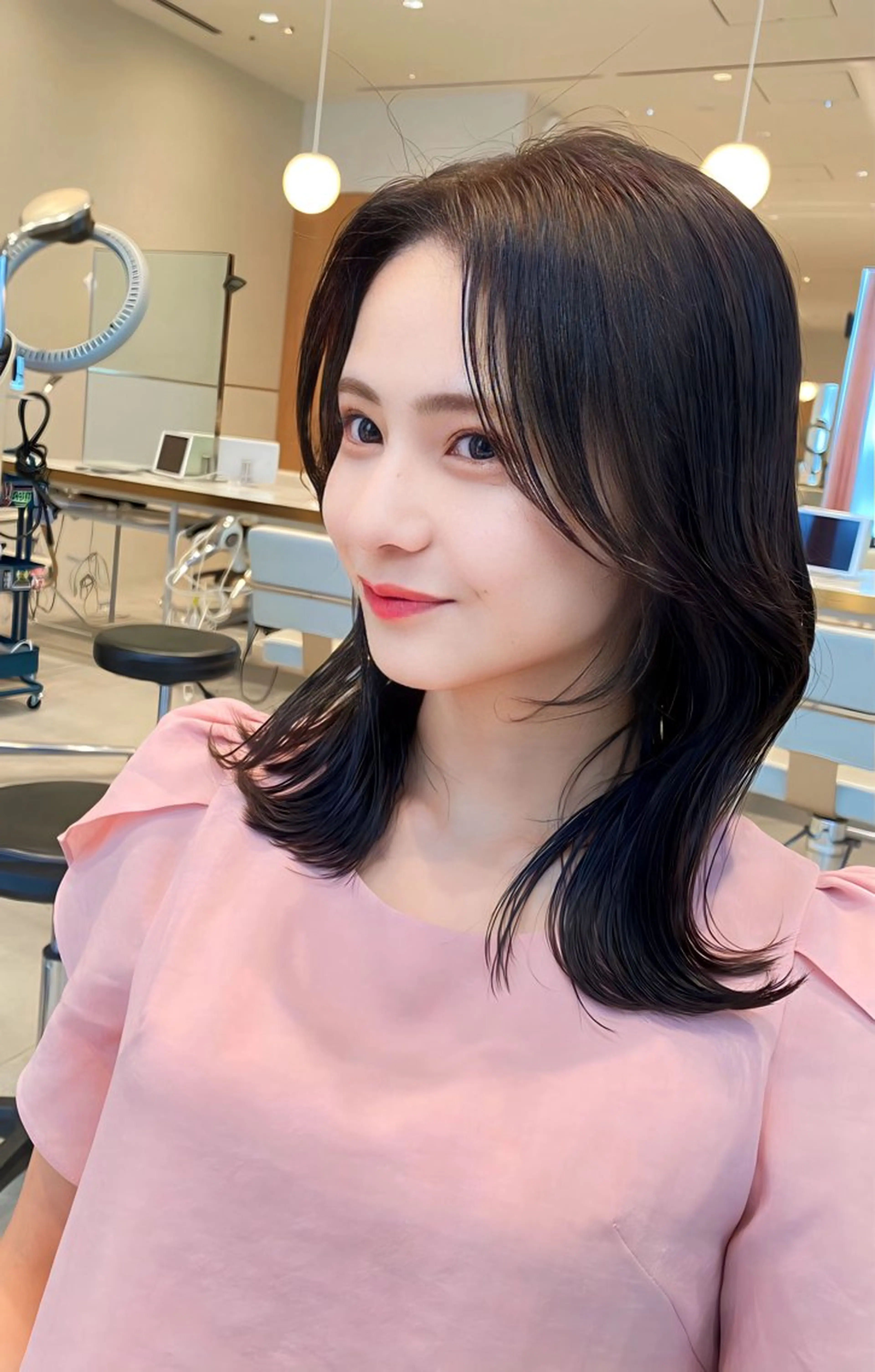 ミディアム カット ヘアカラー トリートメント ナチュラル韓国ヘア 🇰🇷塚田凌太のヘアスタイル