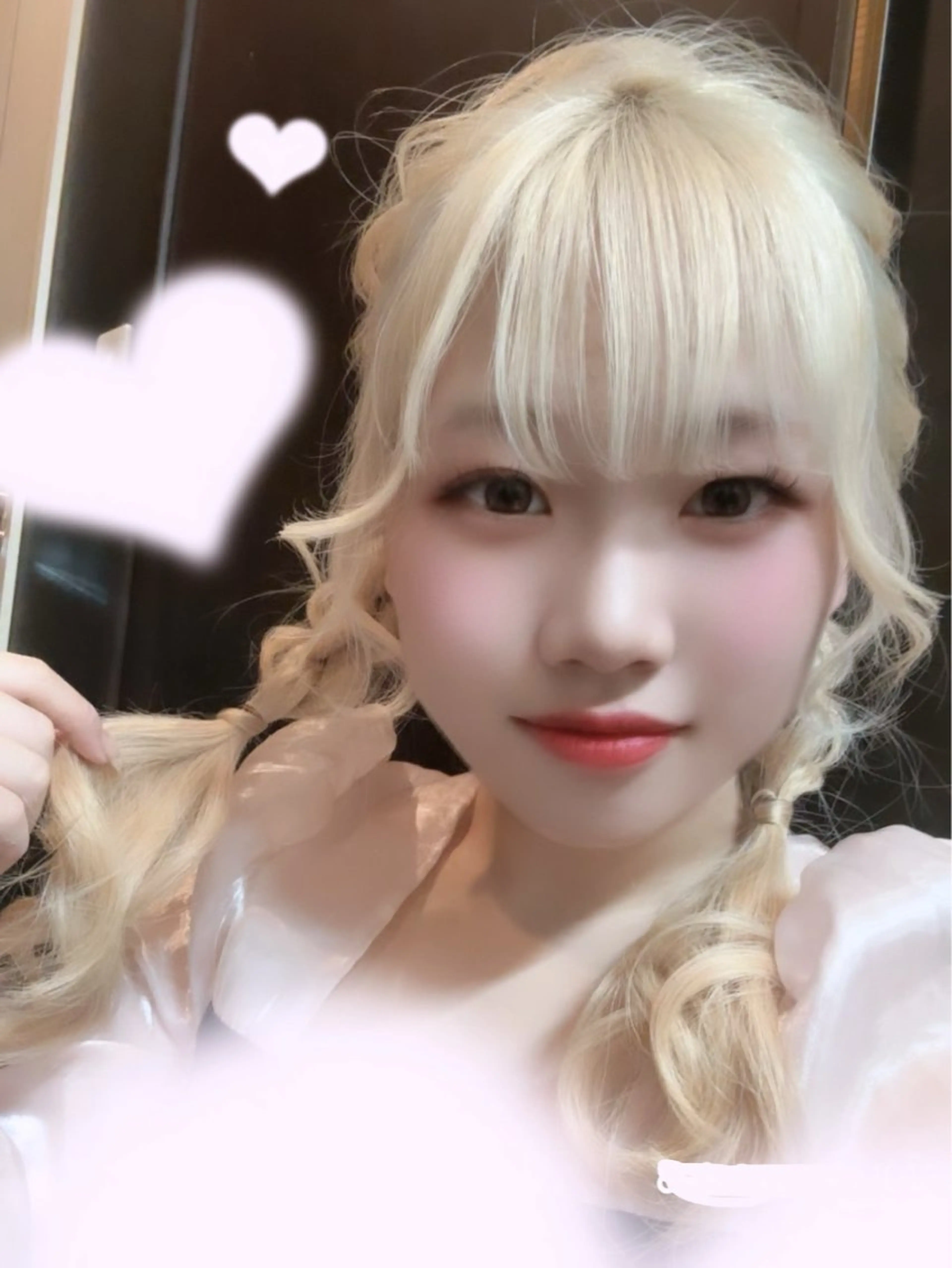 ロング OZ梅田♡ ゆはなブリーチのヘアスタイル
