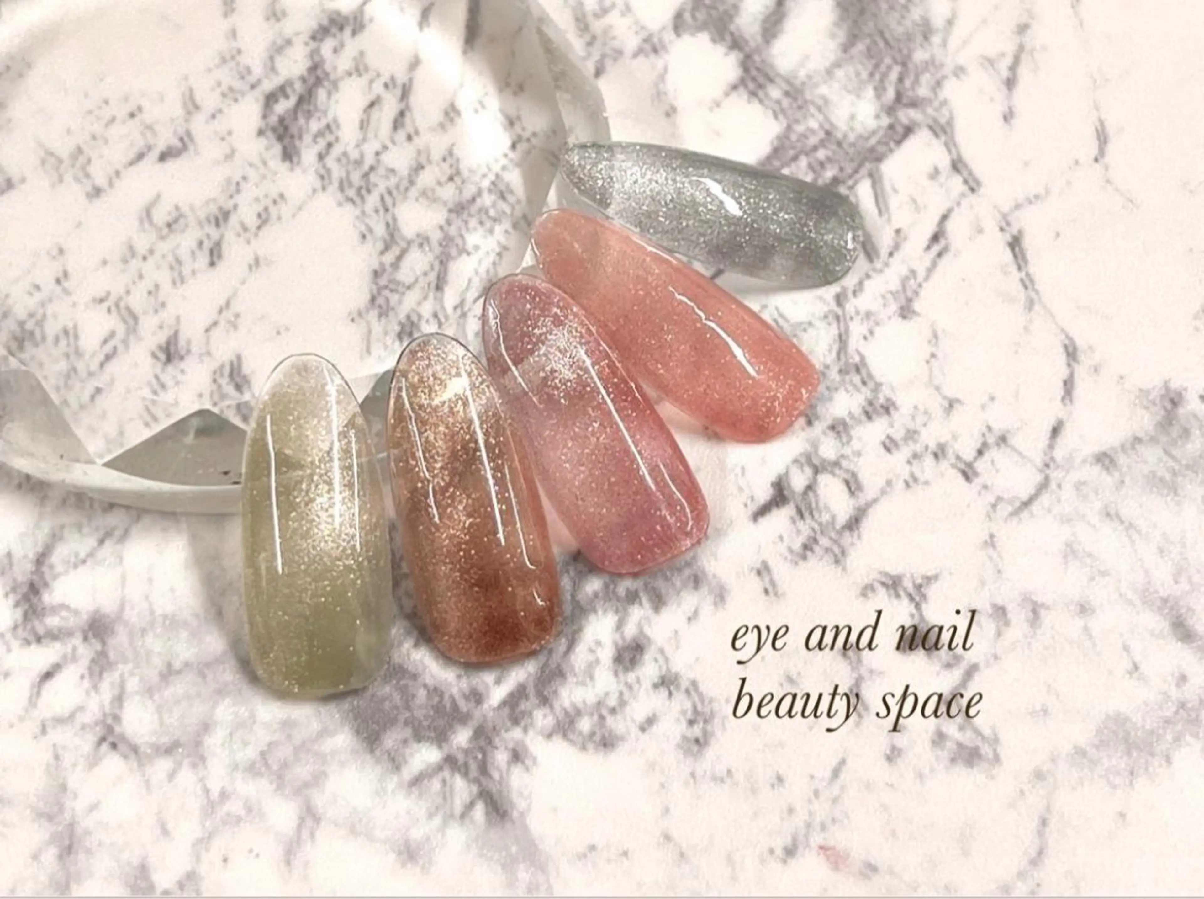 ネイル マグネットネイル ハンドネイル 杉山 ネイリストのネイルデザイン