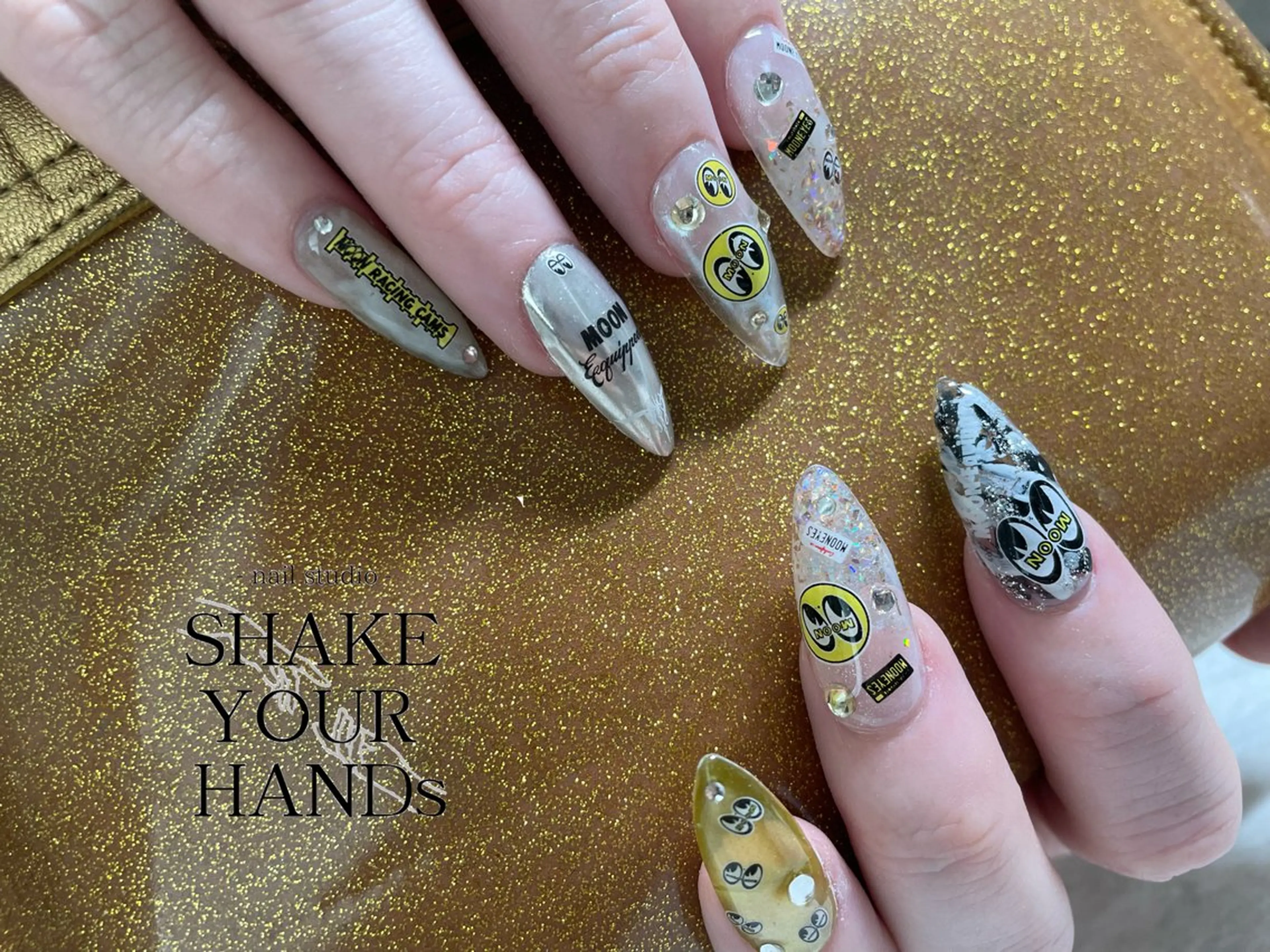 ネイル ネイルスタジオ シェイクユアハンズのネイルデザイン