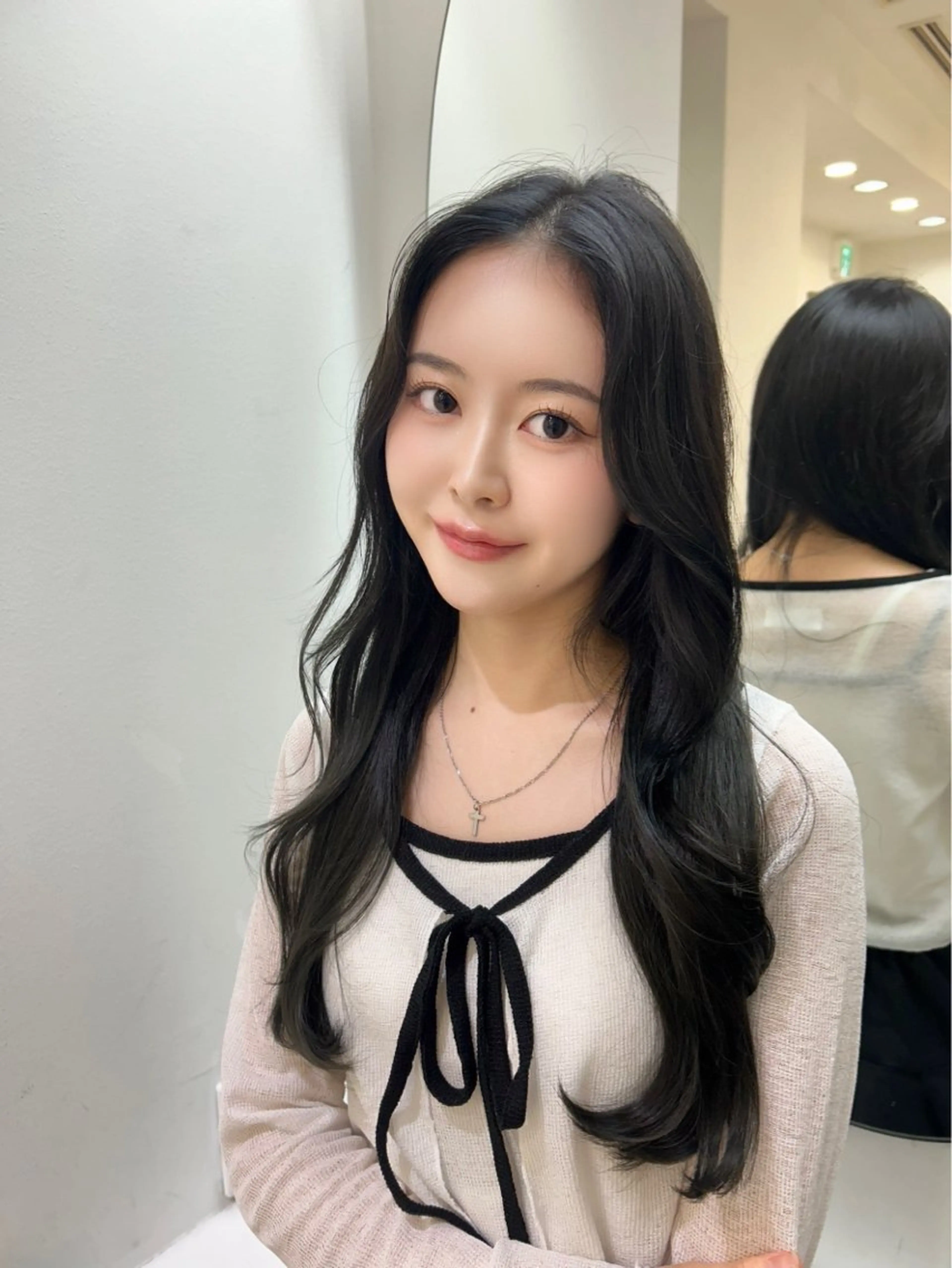 ロング カラー ヘアアレンジ 韓国ヘア🇰🇷／ 艶カラー鈴木萌愛🩶のヘアスタイル