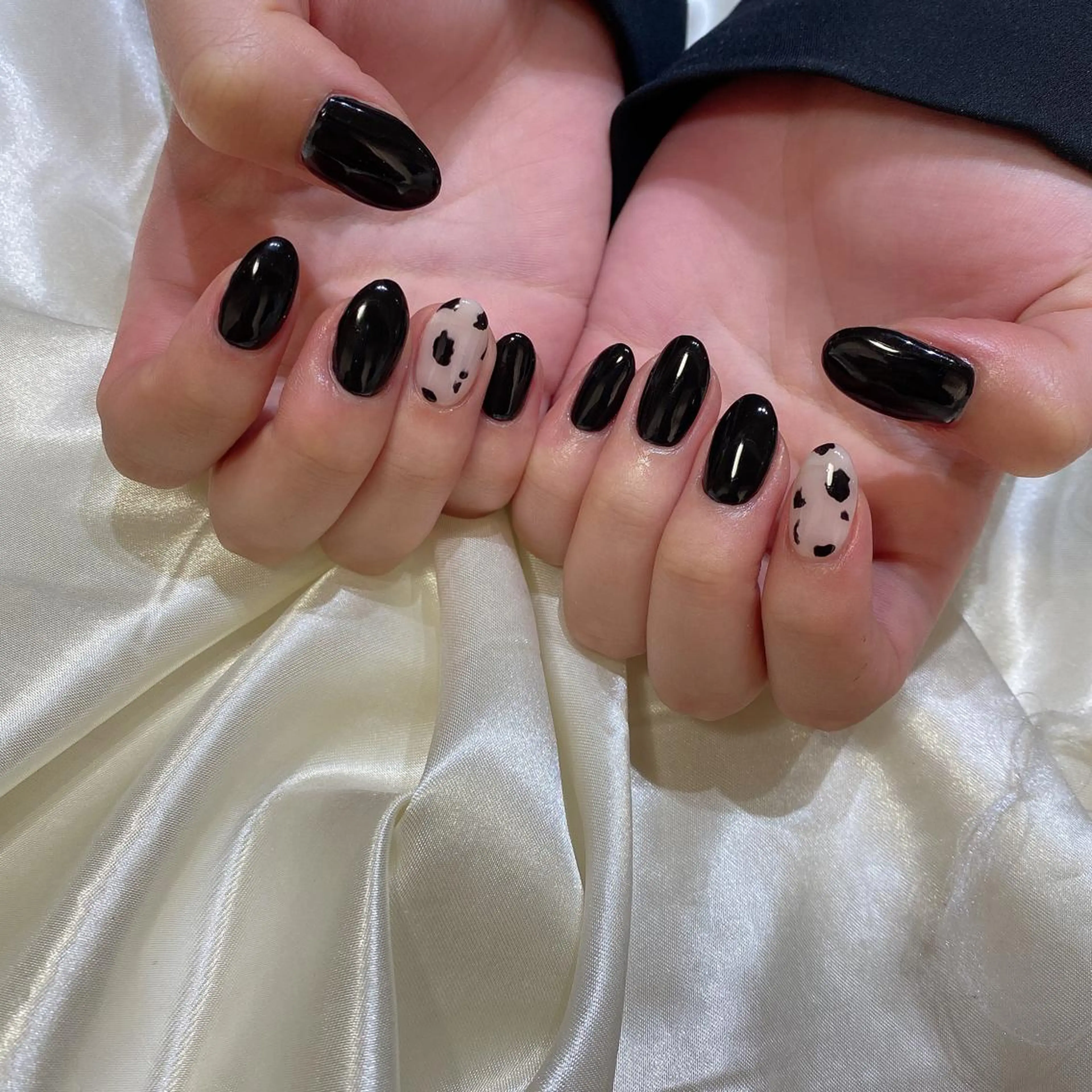 ネイル ハンドネイル 西岡 杏のネイルデザイン