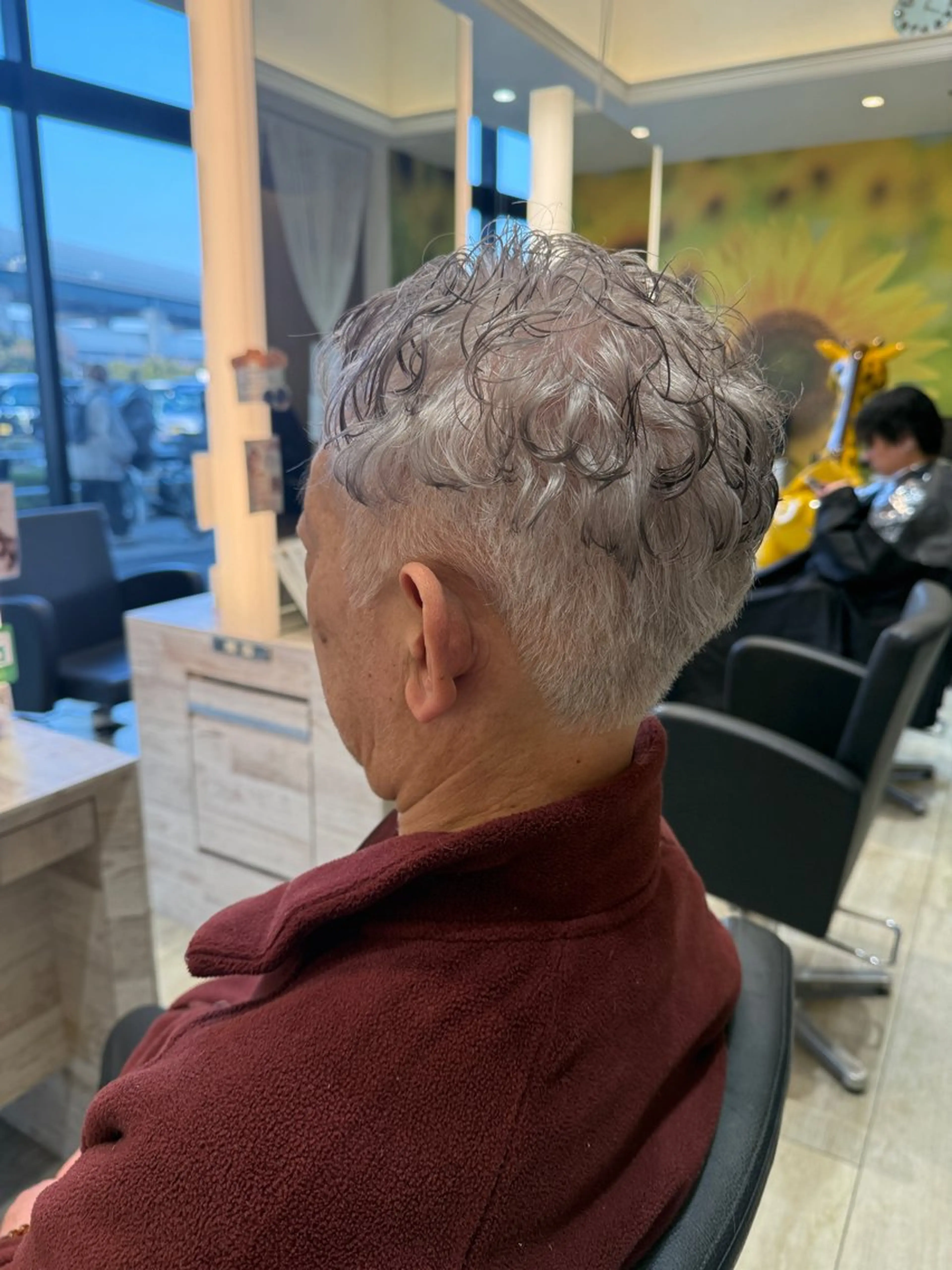 ショート カット パーマ NYNY四條畷 嶌野衣純のヘアスタイル