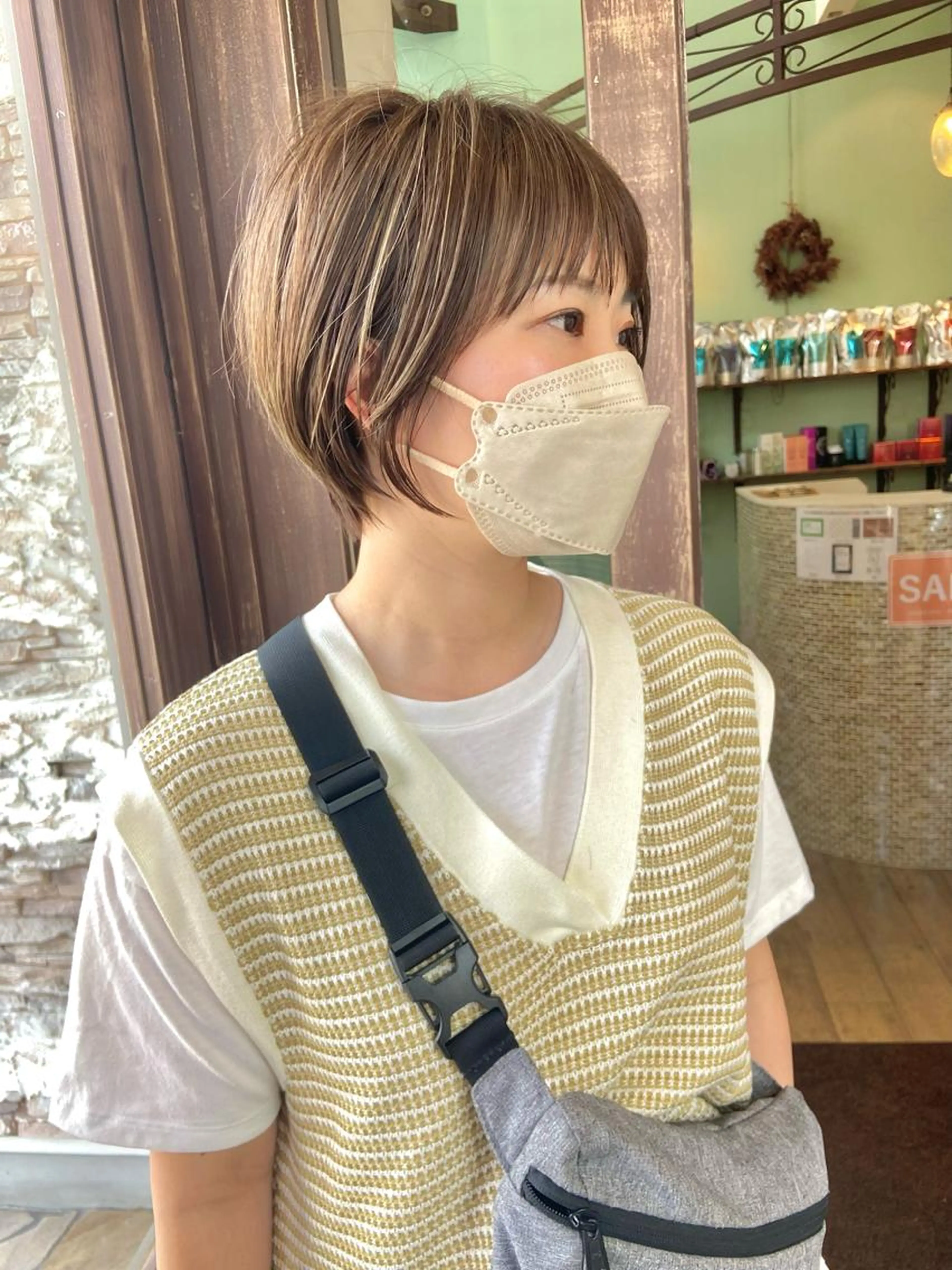 ⭐️人気NO3⭐️カラー＋ハイライト＋aujuaトリートメントの写真