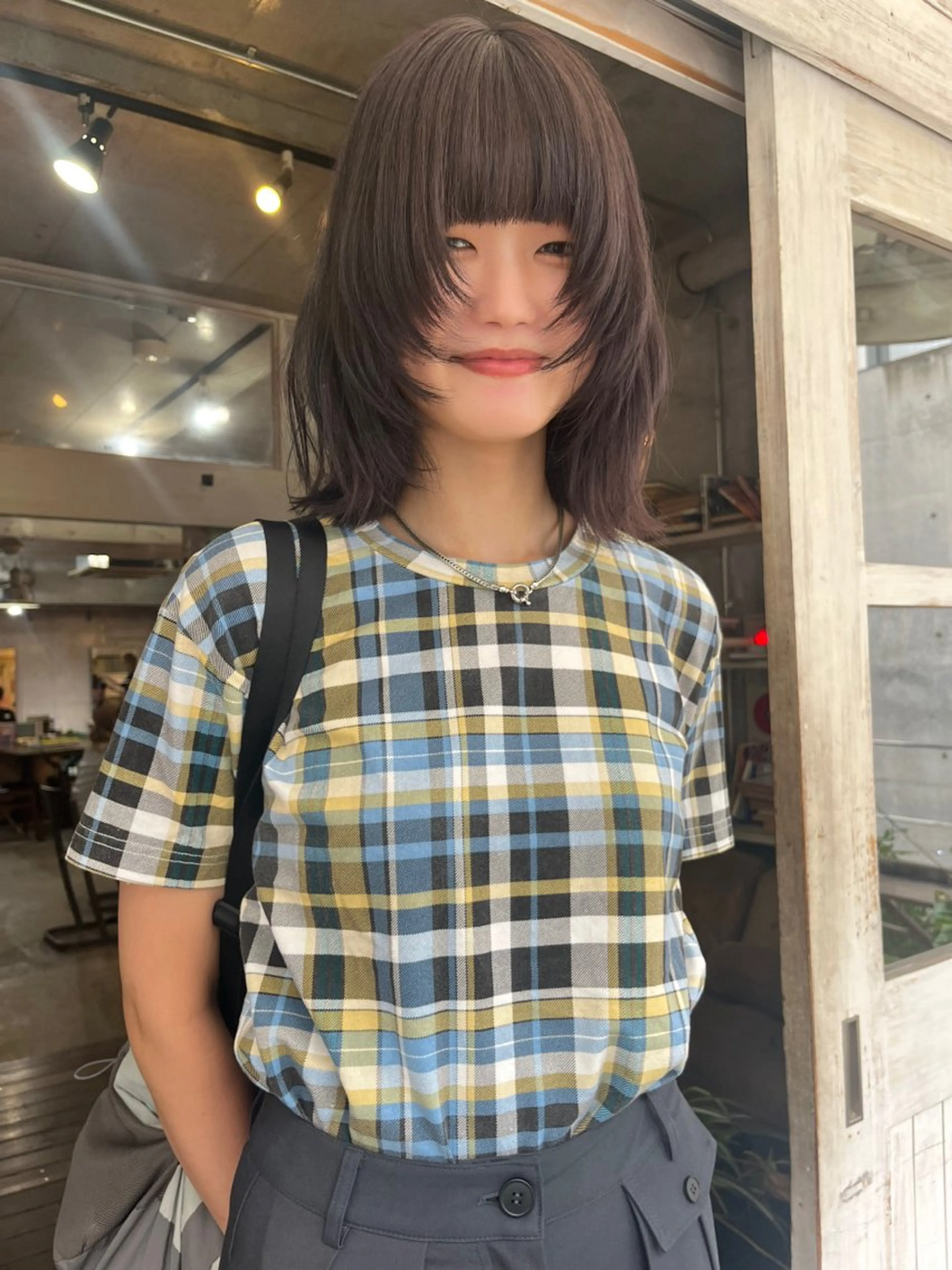 ミディアム カラー カット ヘアカラー トリートメント ハイトーン/顔まわり レイヤー/YUKAのヘアスタイル