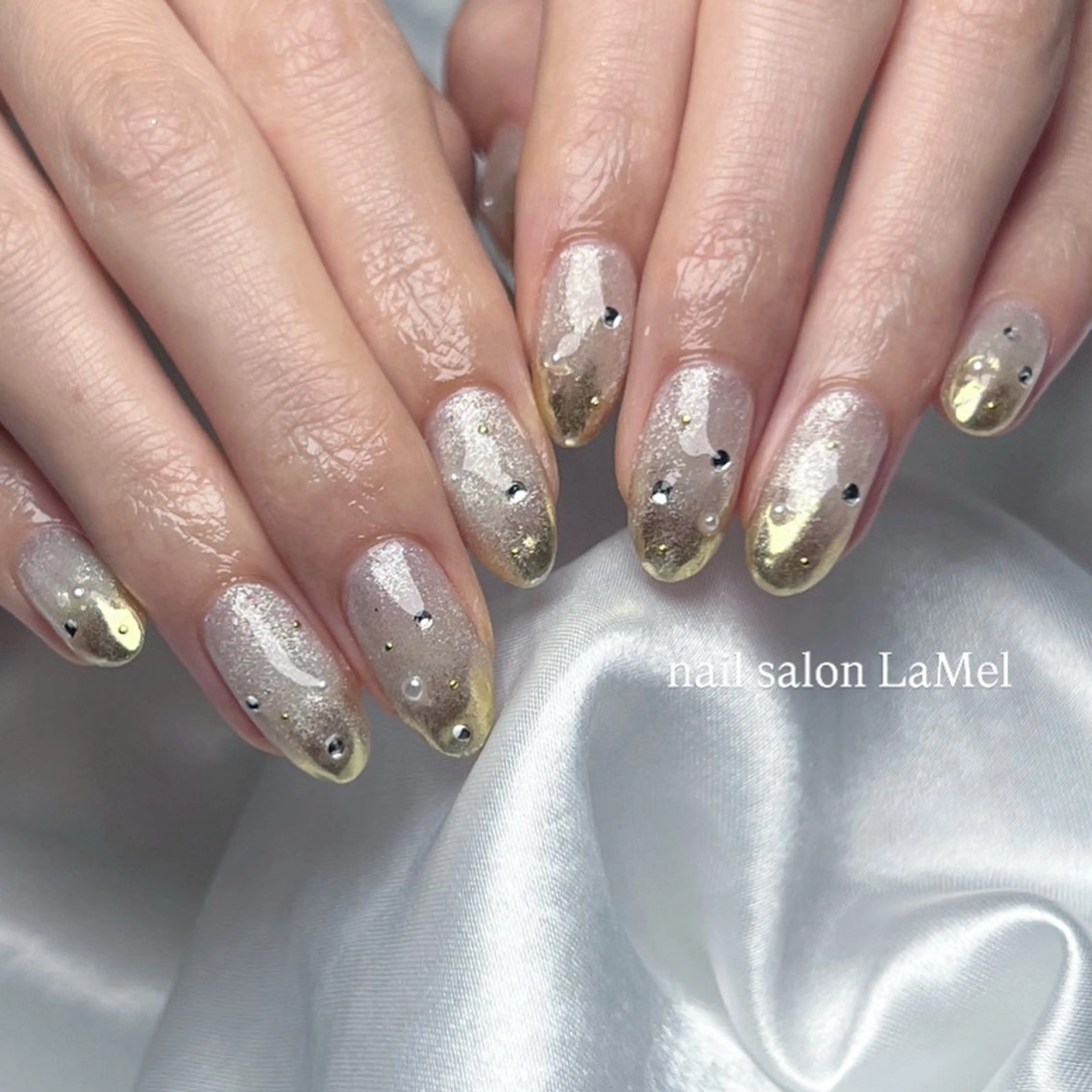 ネイル ゴールド ニュアンスネイル オフィスネイル ストーンネイル ハンドネイル 【nailsalon LaMeL】岡崎のネイルデザイン