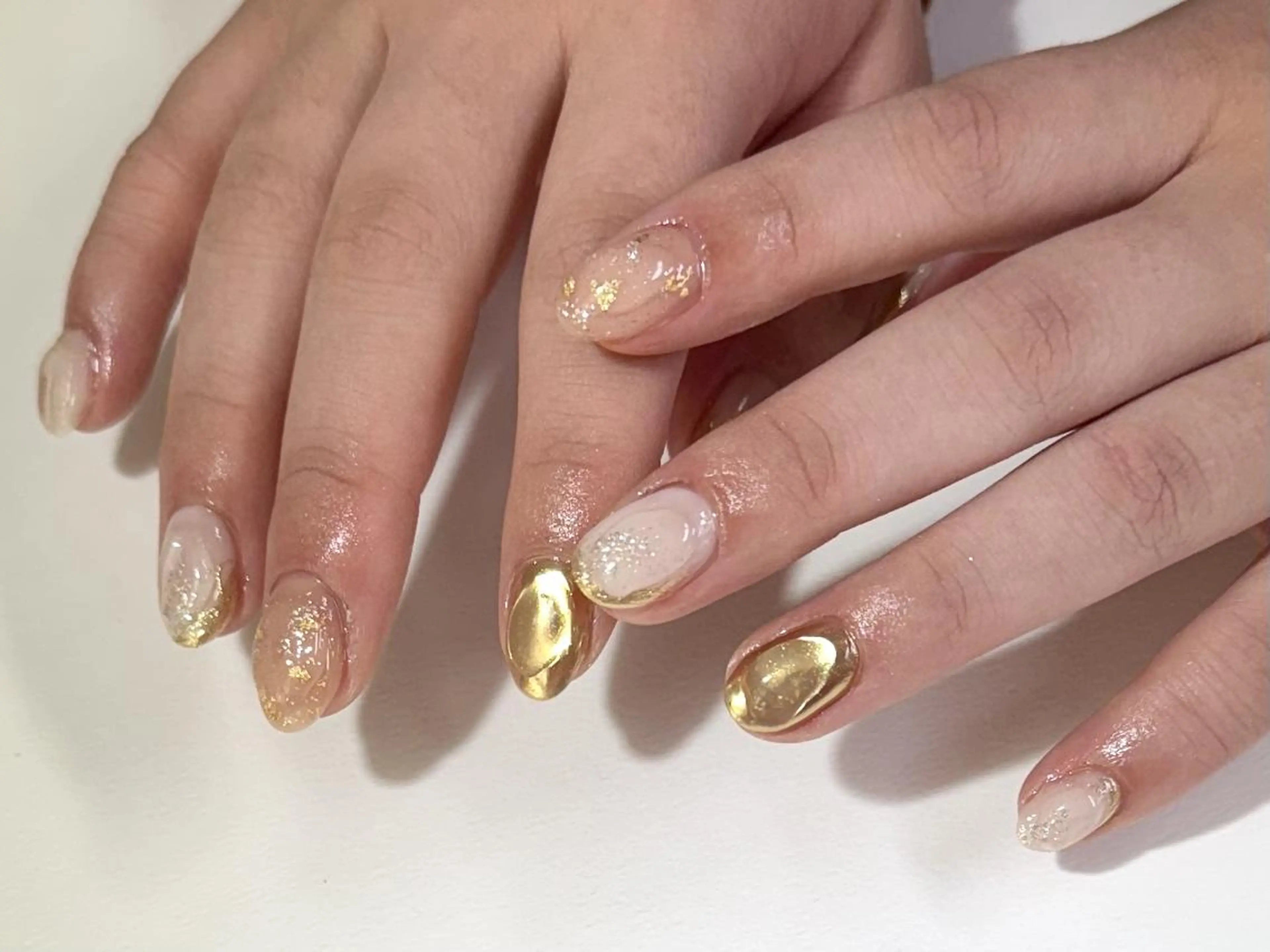 ネイル ジェルネイル 韓国ネイル ミラーネイル ニュアンスネイル ワンホンネイル nailstudio eviz新宿店のネイルデザイン