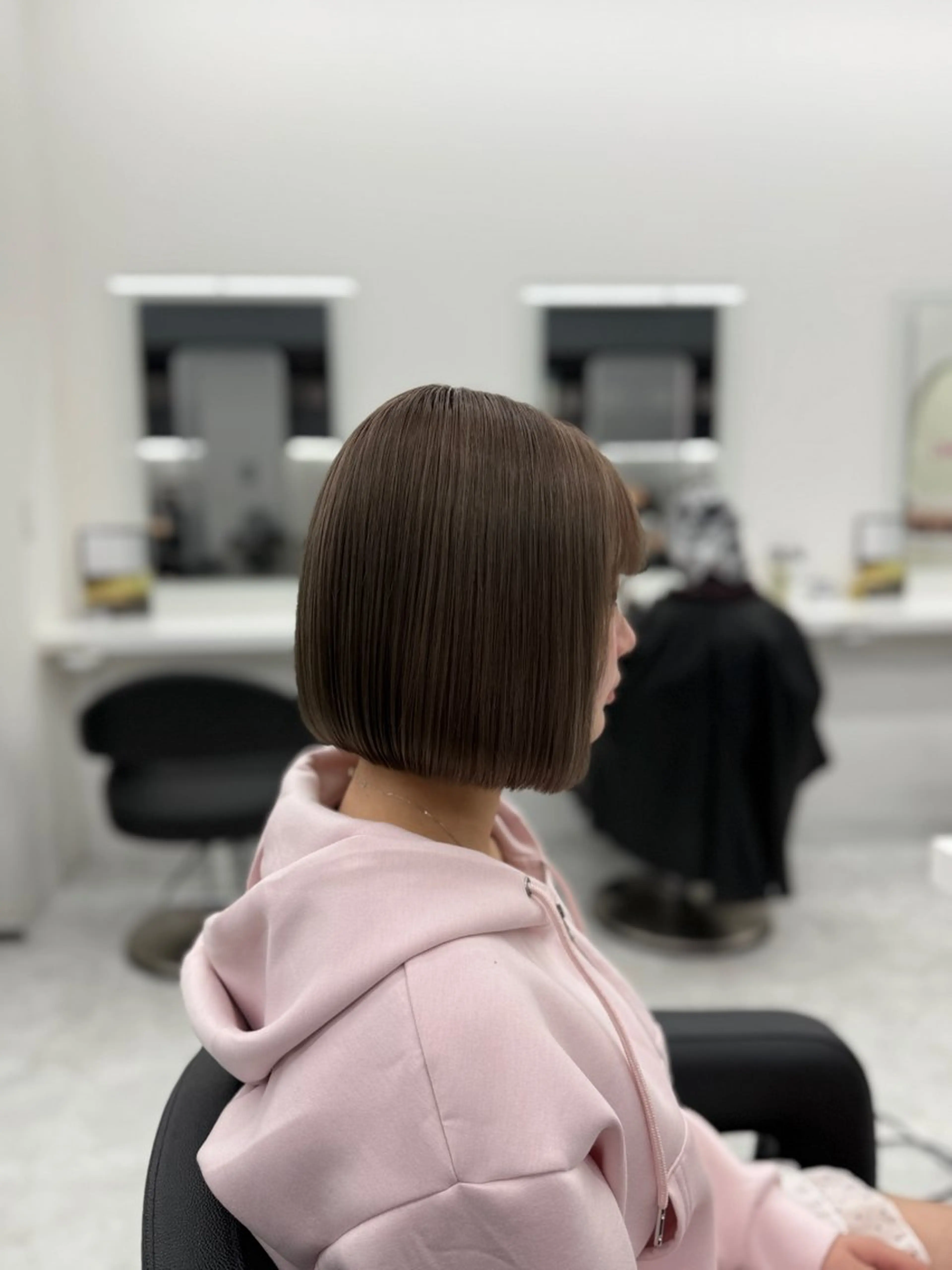 ミディアム カラー ヘアアレンジ ブリーチ グレージュ ミルクティーグレージュ ボブ カット ヘアカラー トリートメント ヘッドスパ ヘアセット 🎀Girly艶髪カ ラー🎀Harukaのヘアスタイル