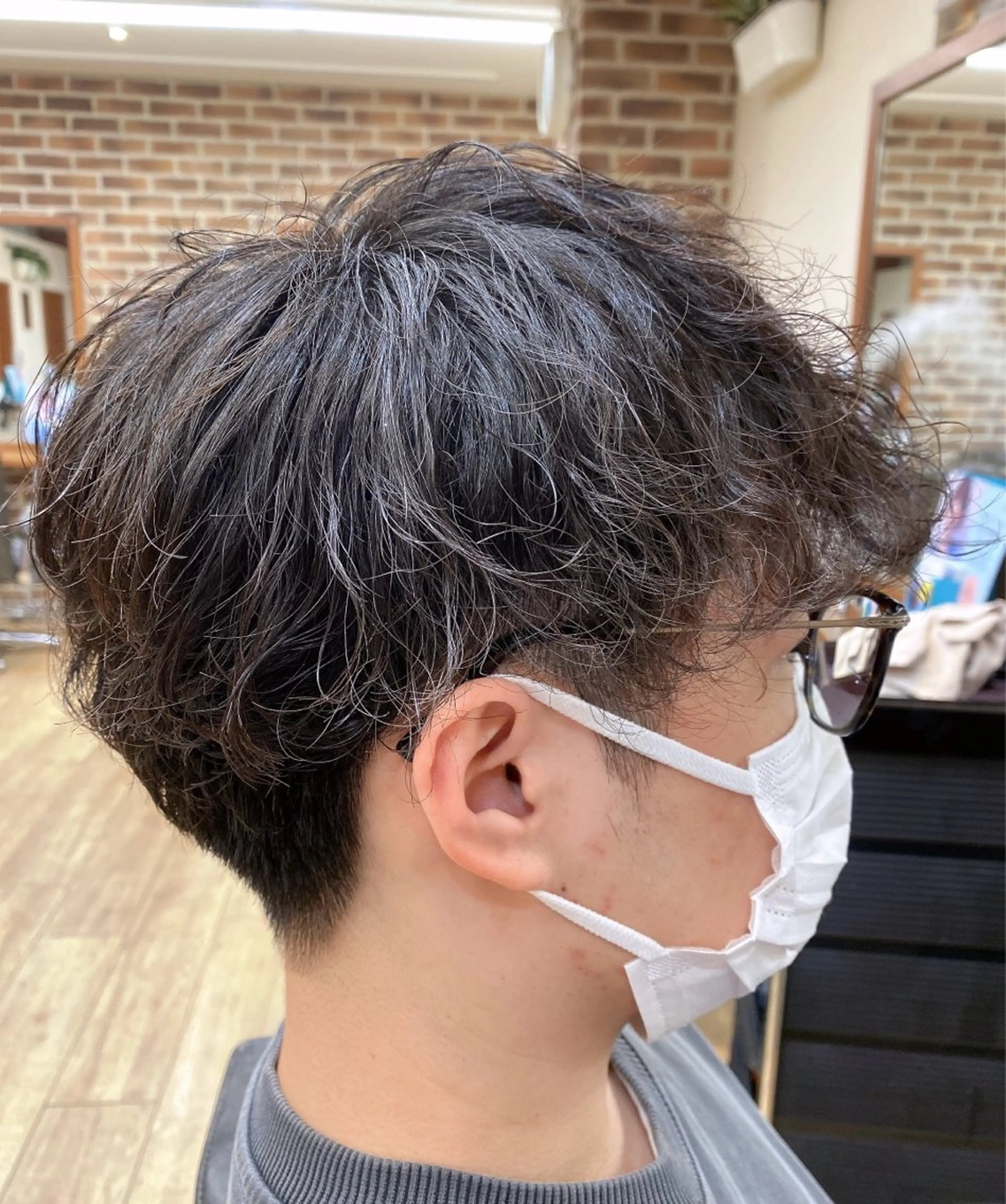 パーマ メンズ マッシュ 刈り上げ 國分 伸也のヘアスタイル