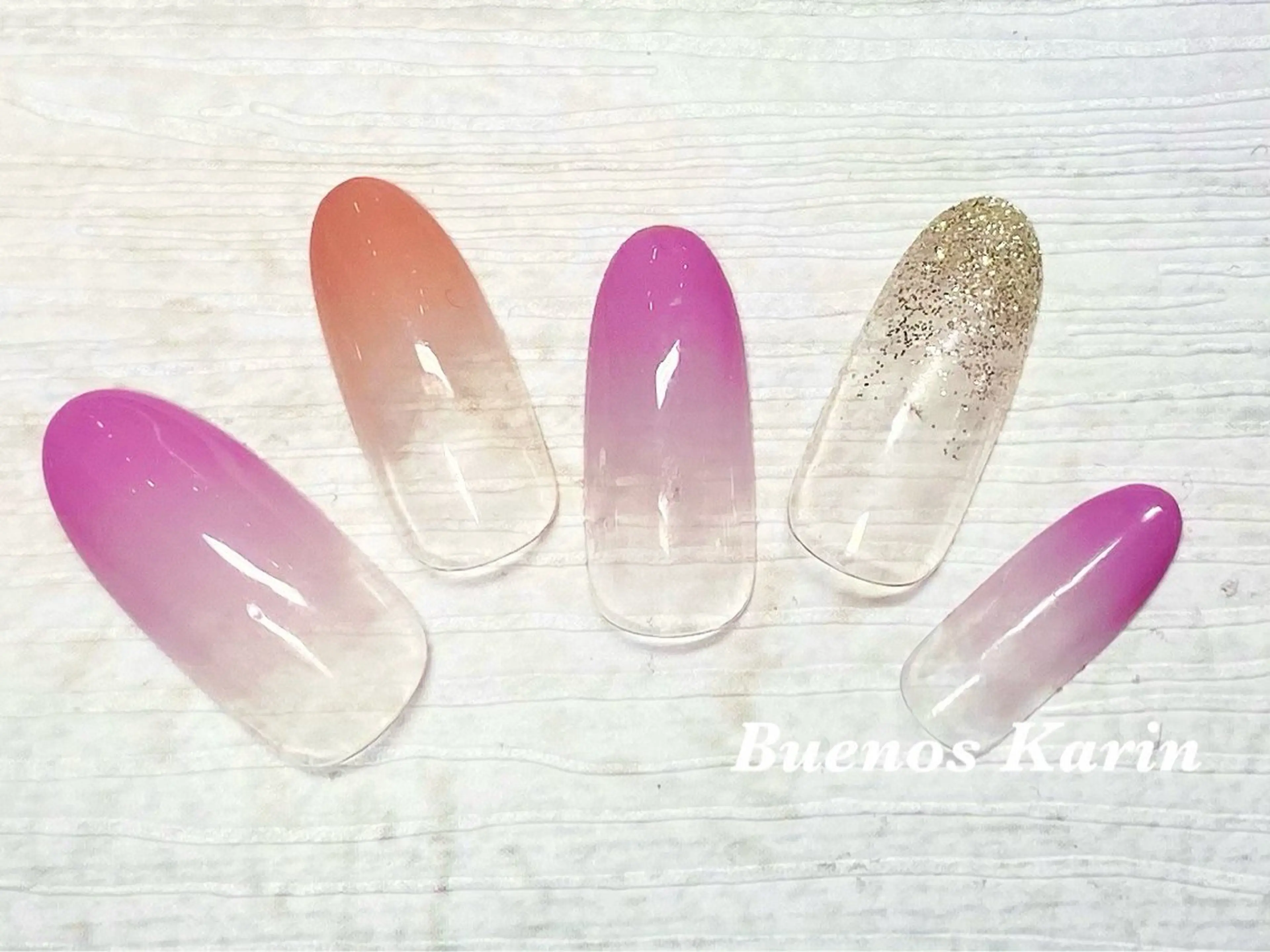 ネイル SAKI UCHIDAのネイルデザイン