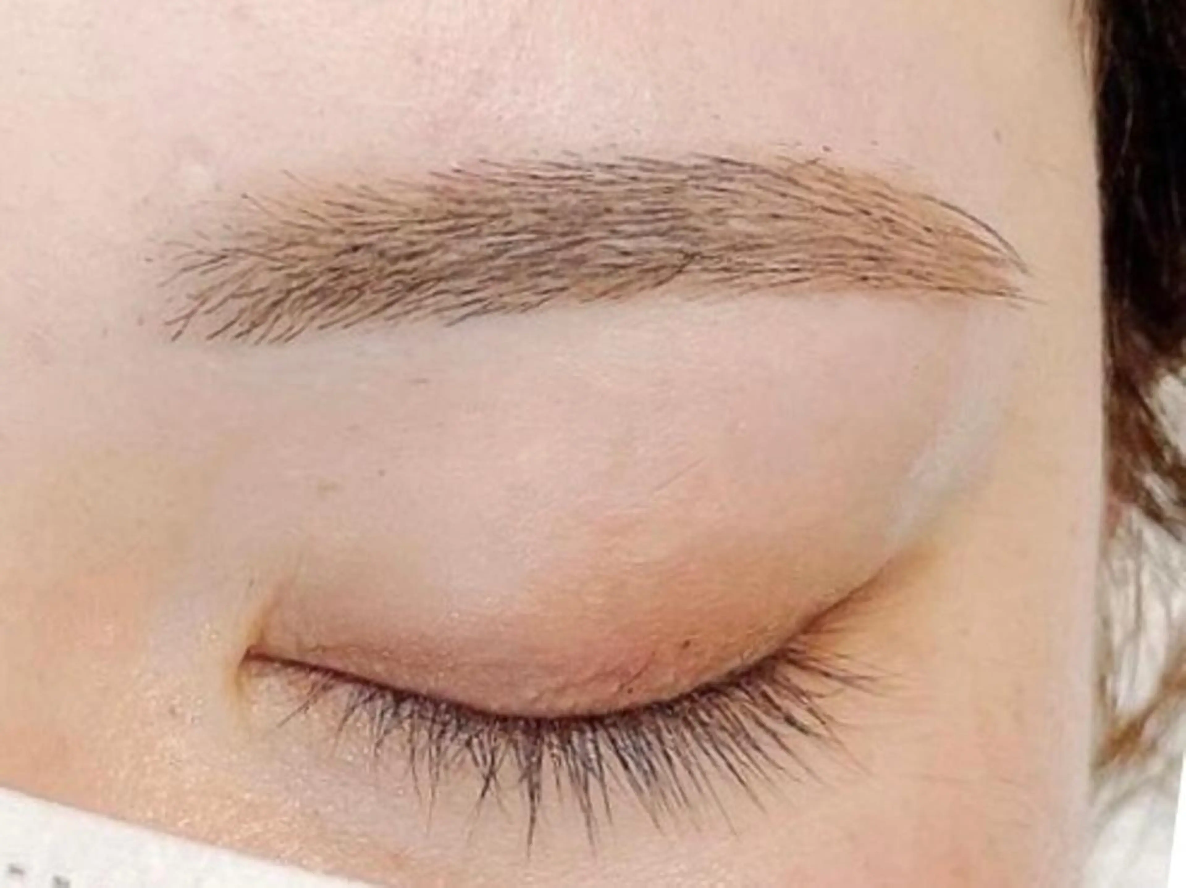 アイブロウ 眉毛ワックス脱毛 Ciente🕊 mikiのマツエク・マツパデザイン