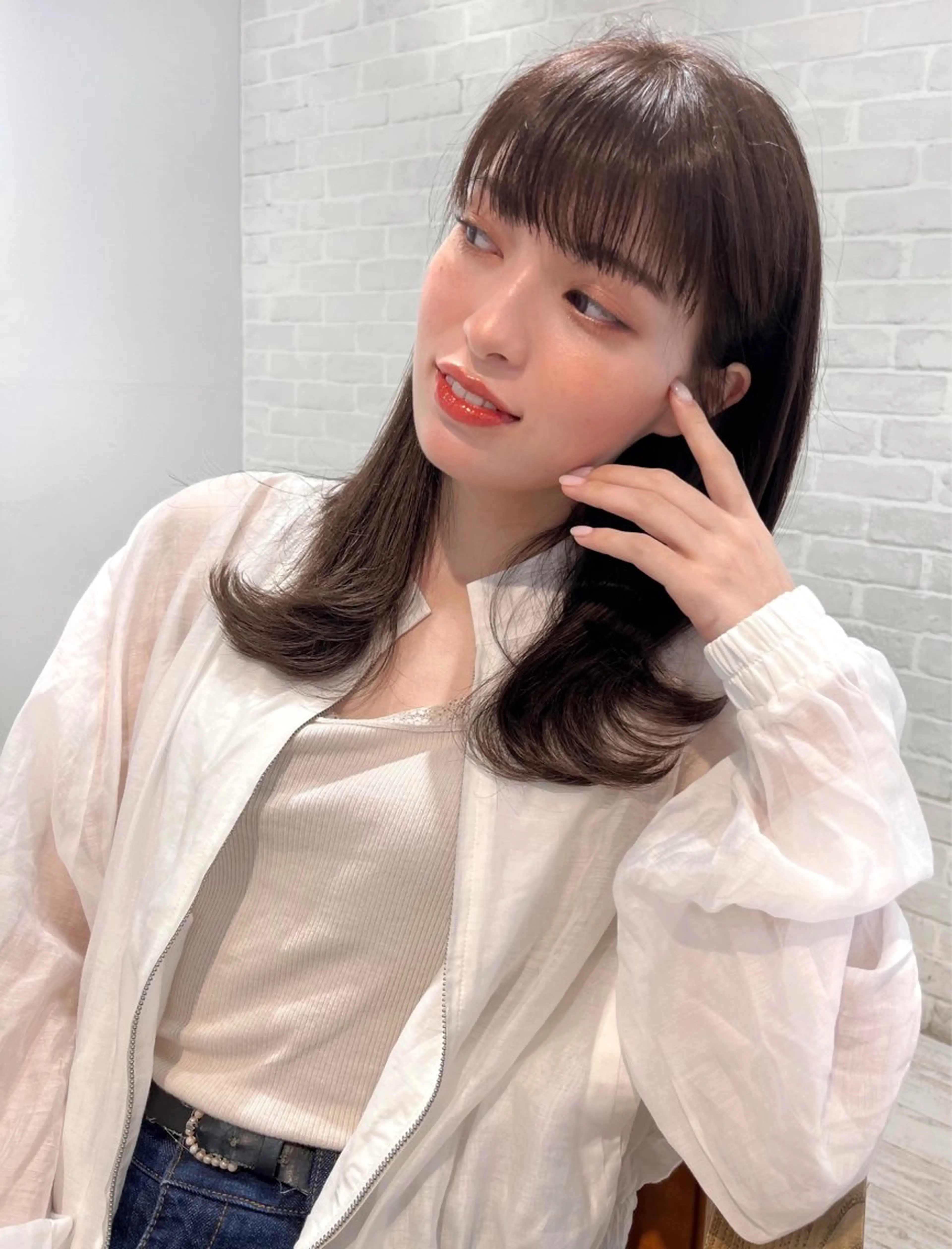 セミロング カラー 外ハネヘア 【韓国ヘア×透明感 カラー】笹谷 莉未のヘアスタイル