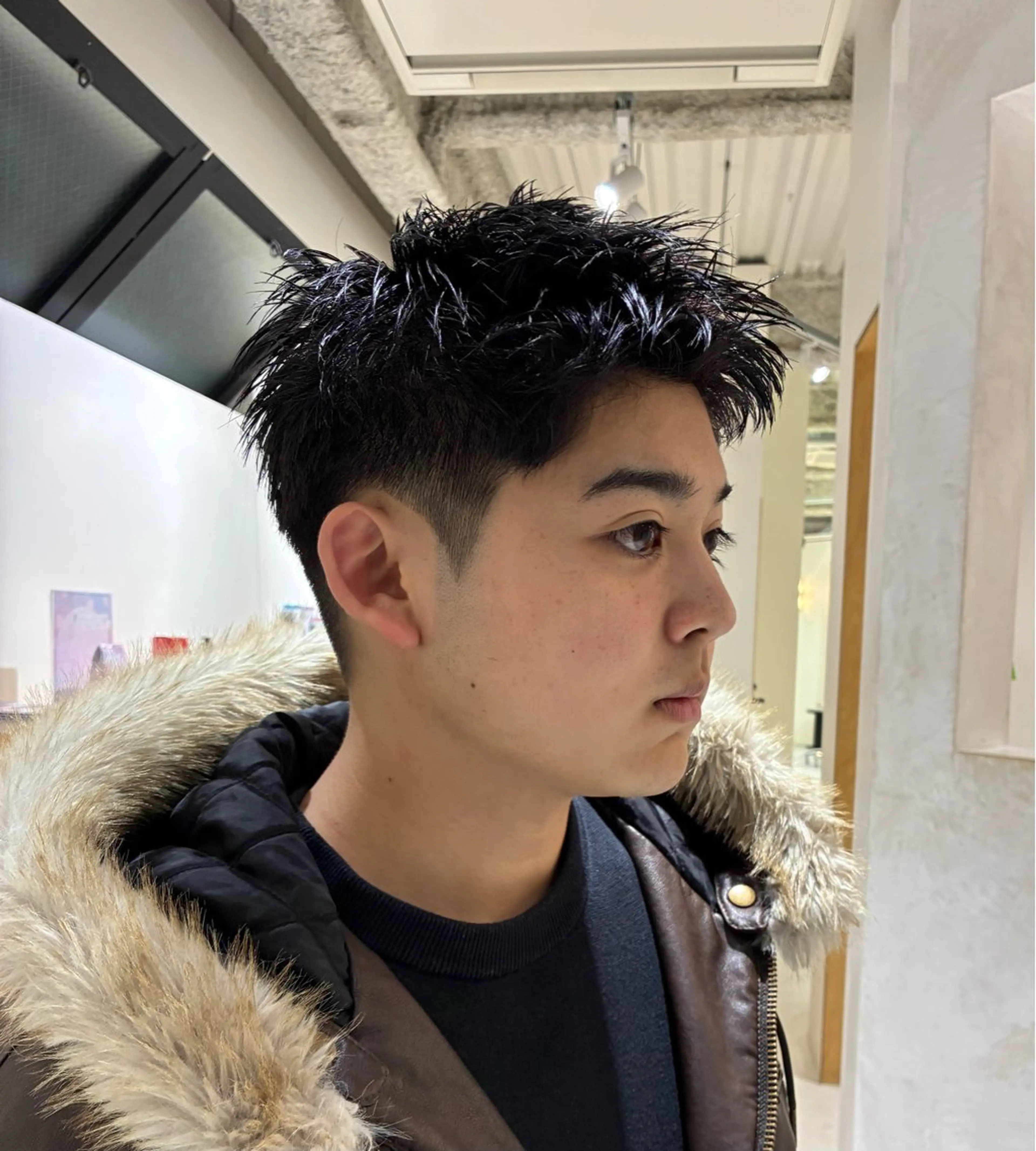 メンズ メンズブリーチ メンズパーマ スパイキーショート 刈り上げ カット 安藤 琢真のヘアスタイル