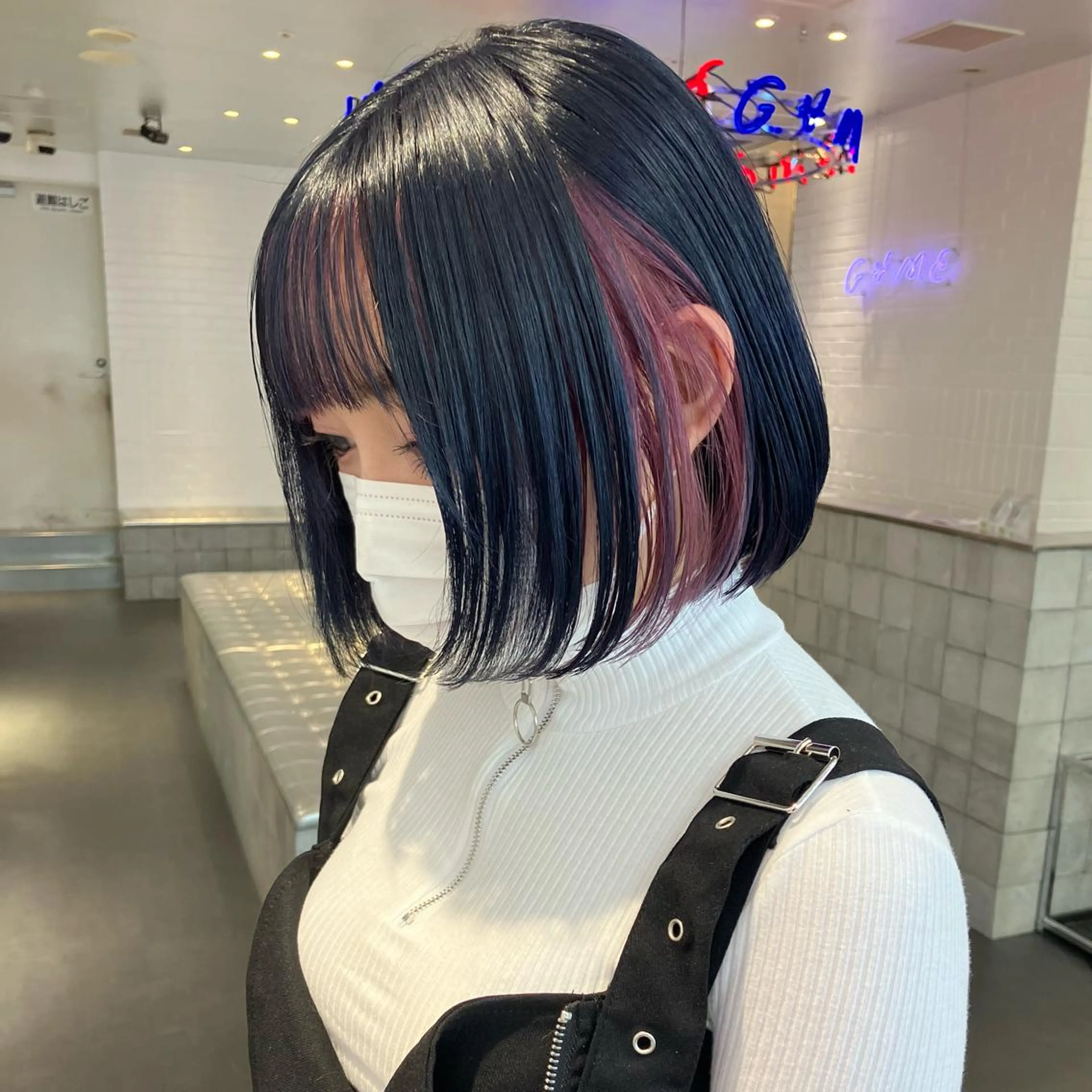 ショート カラー ミストバング  フェイスフレーミング 💍ダメージ最小限 ブリーチ/ちさと💍のヘアスタイル